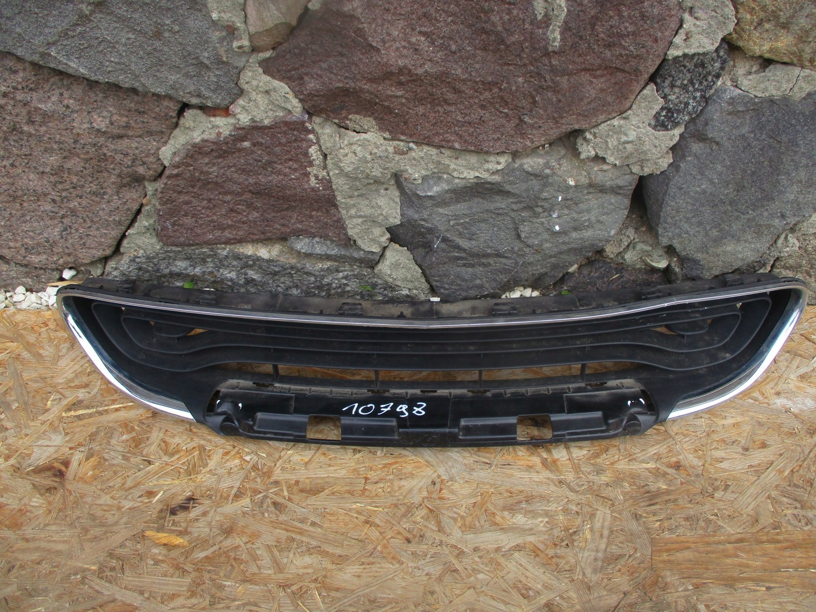 1154306X - RENAULT ZOE РЕШЕТКА РЕШЕТКА СРЕДНЯЯ БАМПЕР ПЕРЕДНИЙ