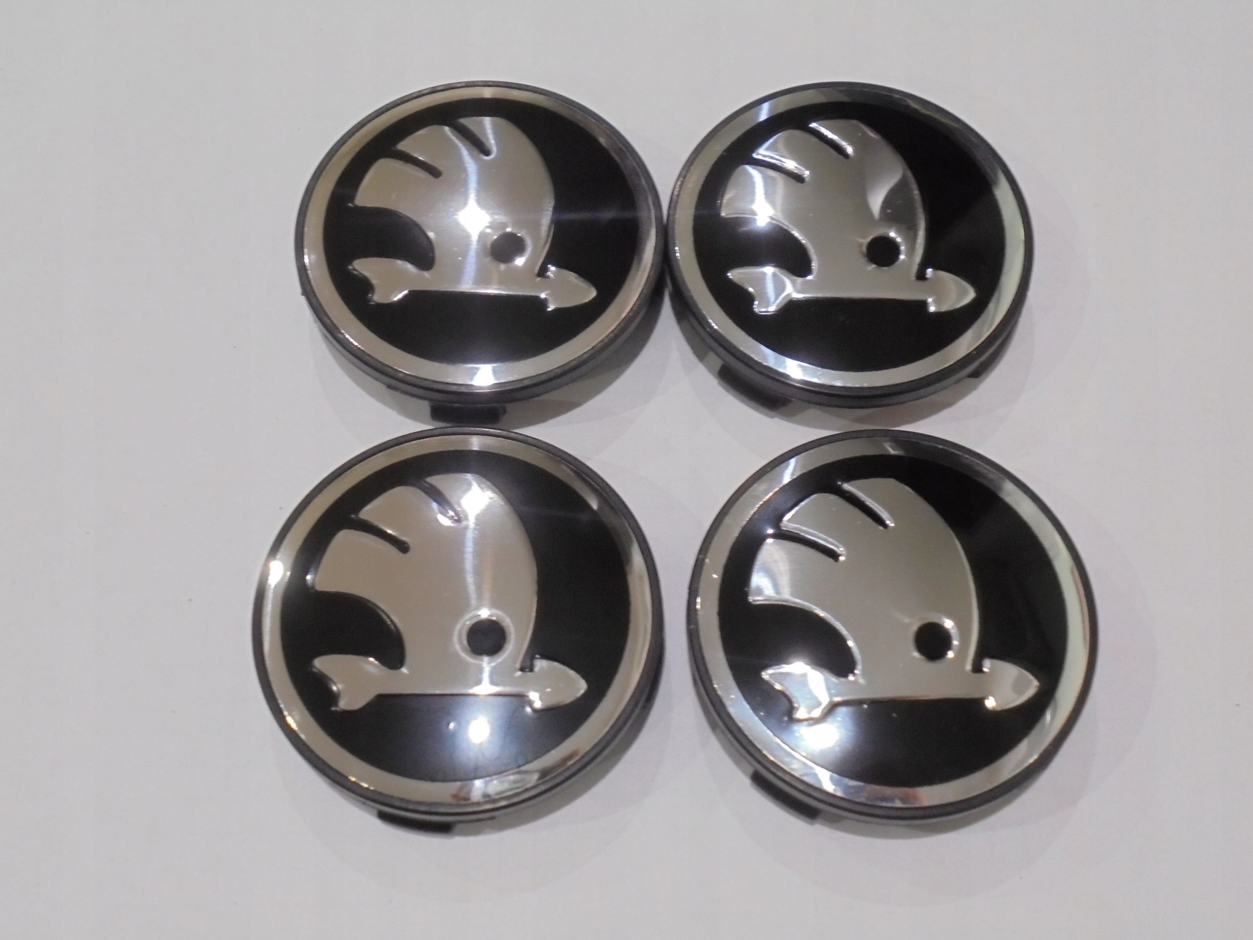 Крышки для дисков AUDI 4B0 SKODA размер 59 мм