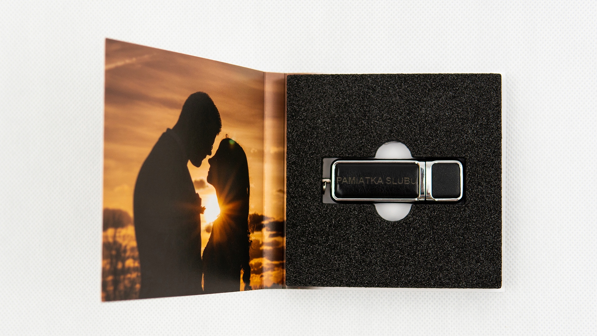 Pudełko etui na pendrive FOTO 64gb 3.0 GRAWER! EAN (GTIN) 5908267921098