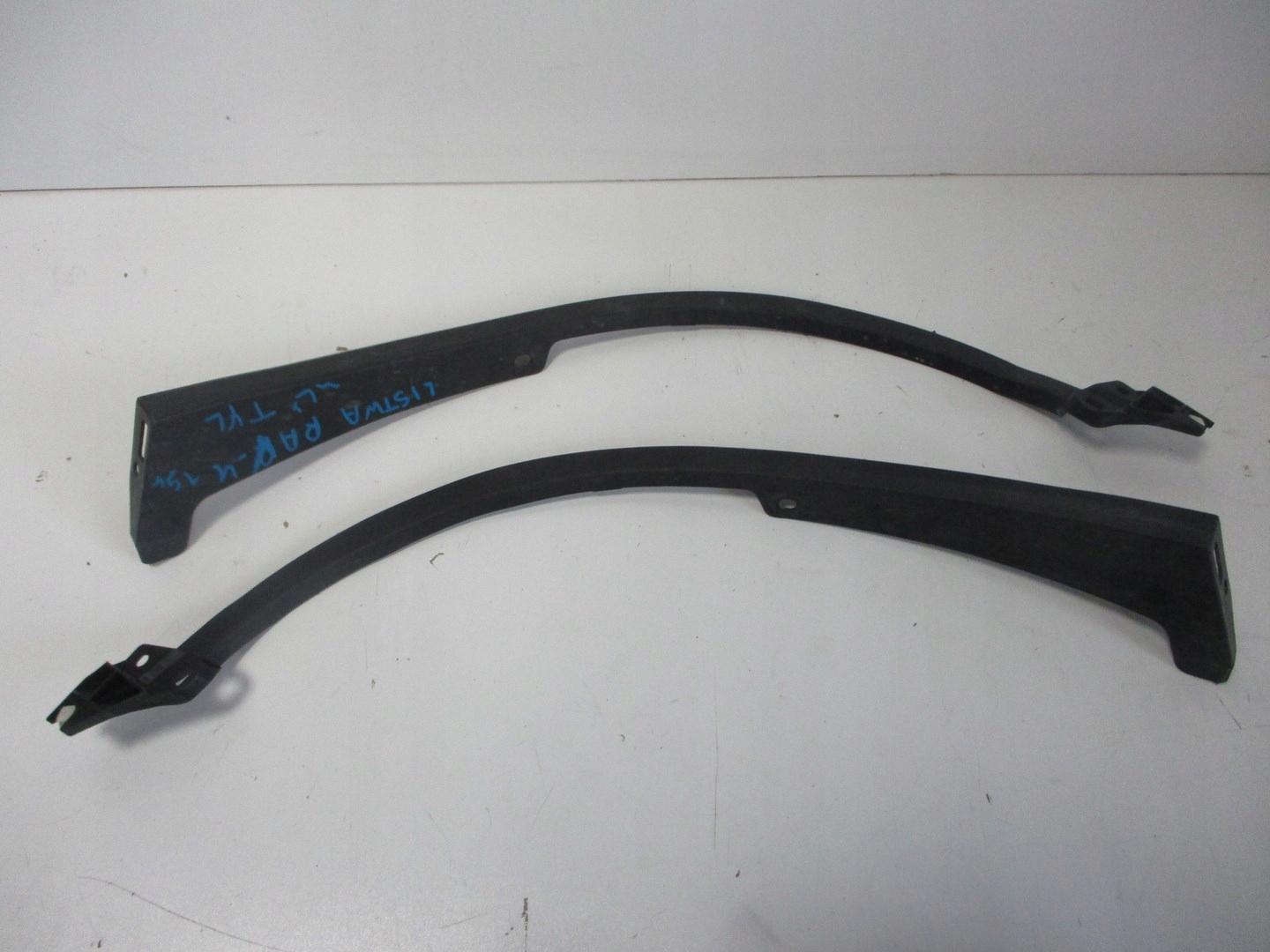 COUVERTURE POUR AILE TOYOTA RAV 4 19R