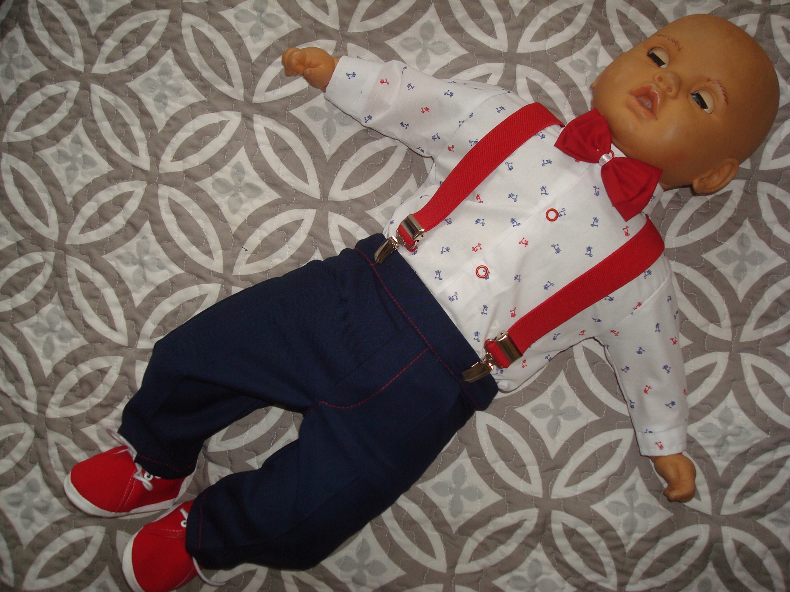 UBRANKO DO CHRZTU KOMPLET KURTKA PIKOWANA R 86 Wiek dziecka 18 m +