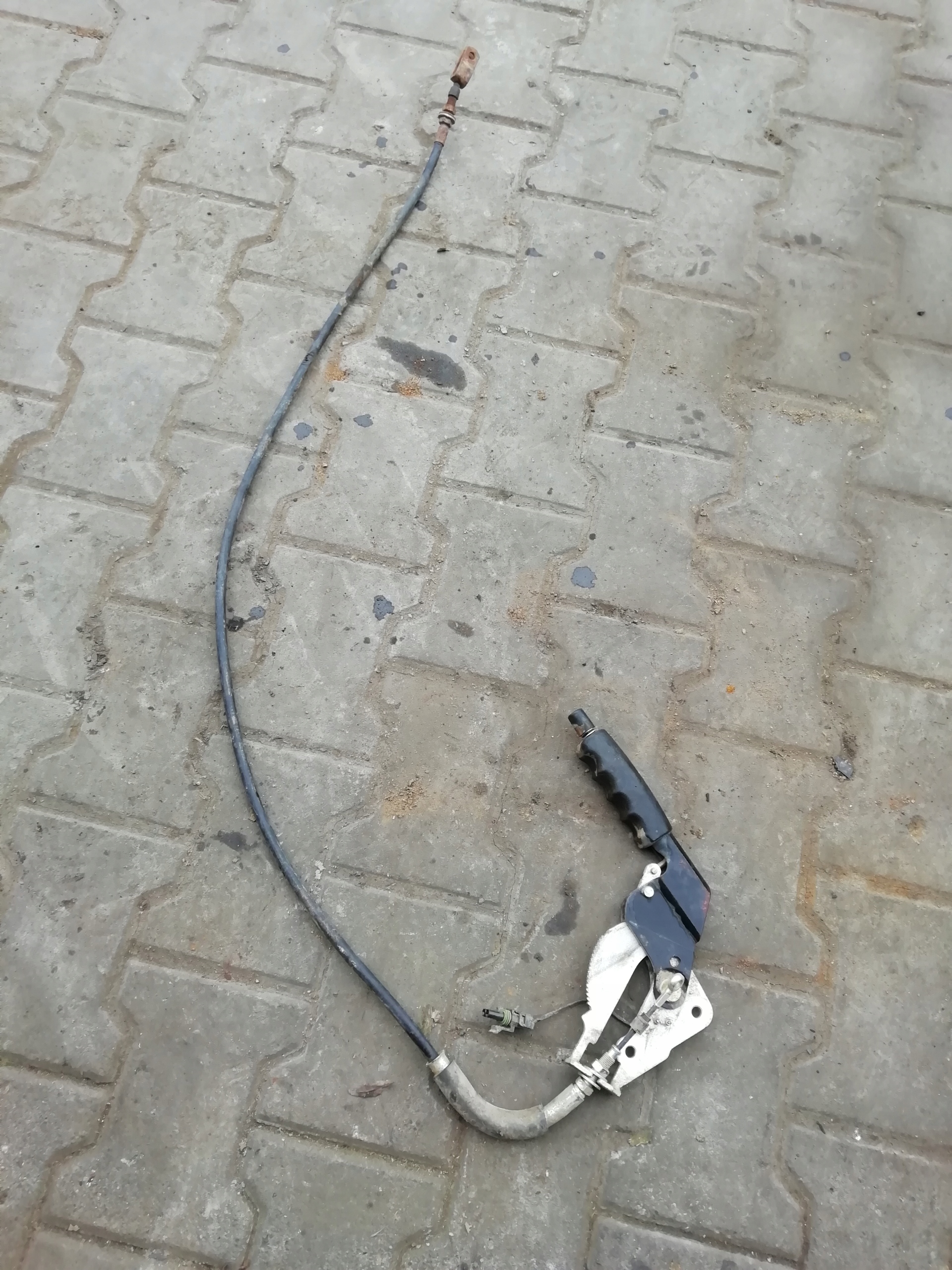 HAMULEC RĘCZNY DŹWIGNIA LINKA POLARIS RANGER 1000