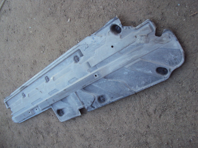 OSŁONA PODWOZIA LEWA MERCEDES GLK X204 Producent części Mercedes-Benz OE