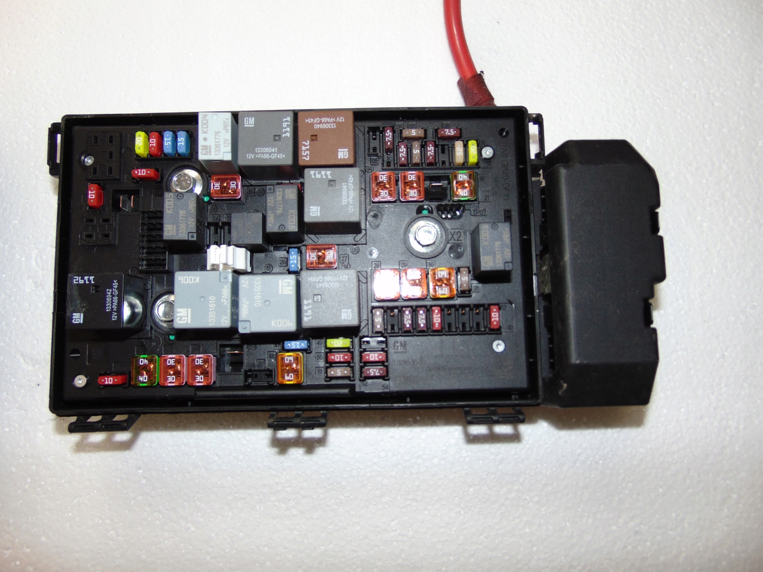 Moduł BSI skrzynka bezpieczników OPEL ASTRA J IV Typ samochodu Samochody osobowe