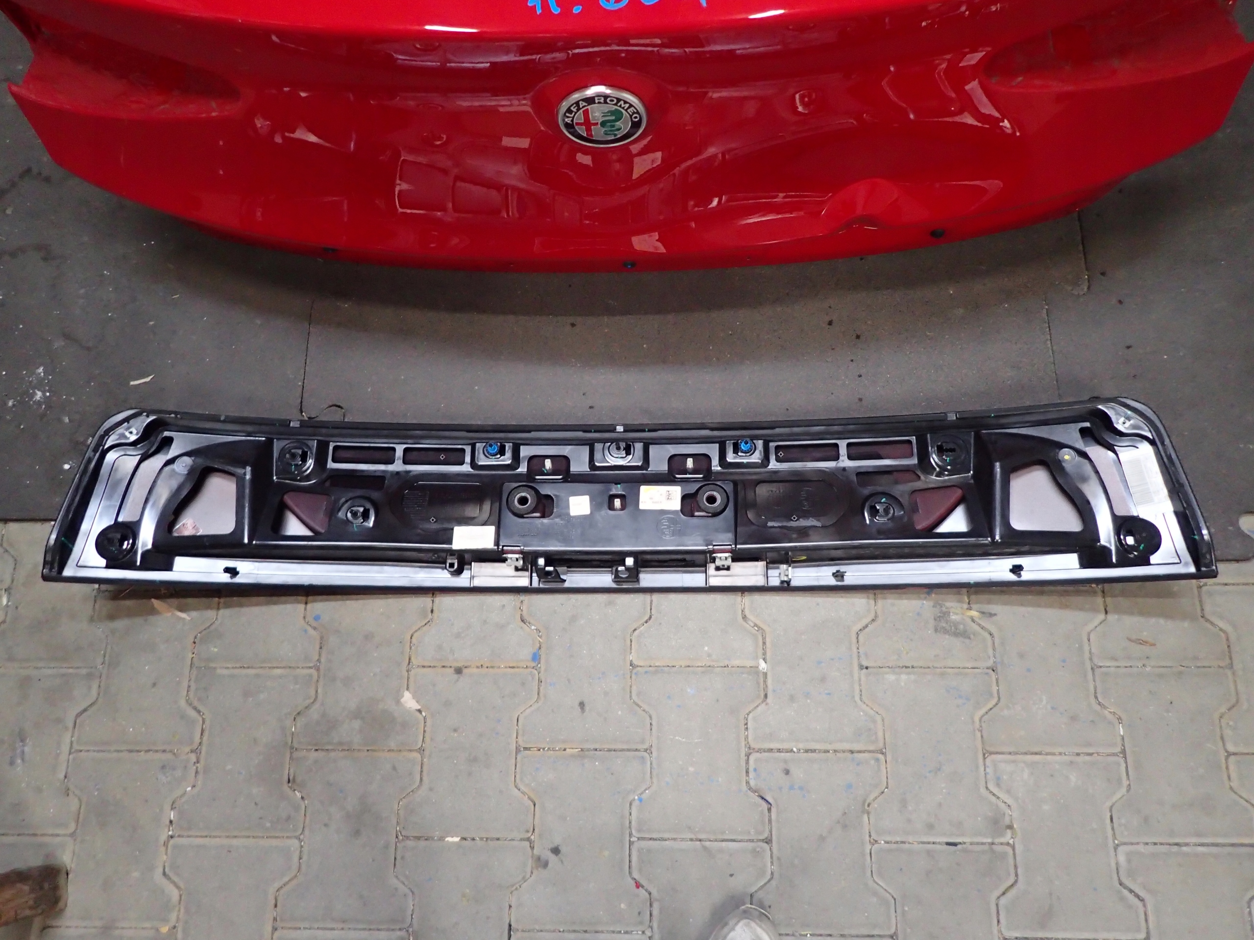 KLAPA TYŁ ALFA ROMEO STELVIO Typ samochodu Samochody osobowe