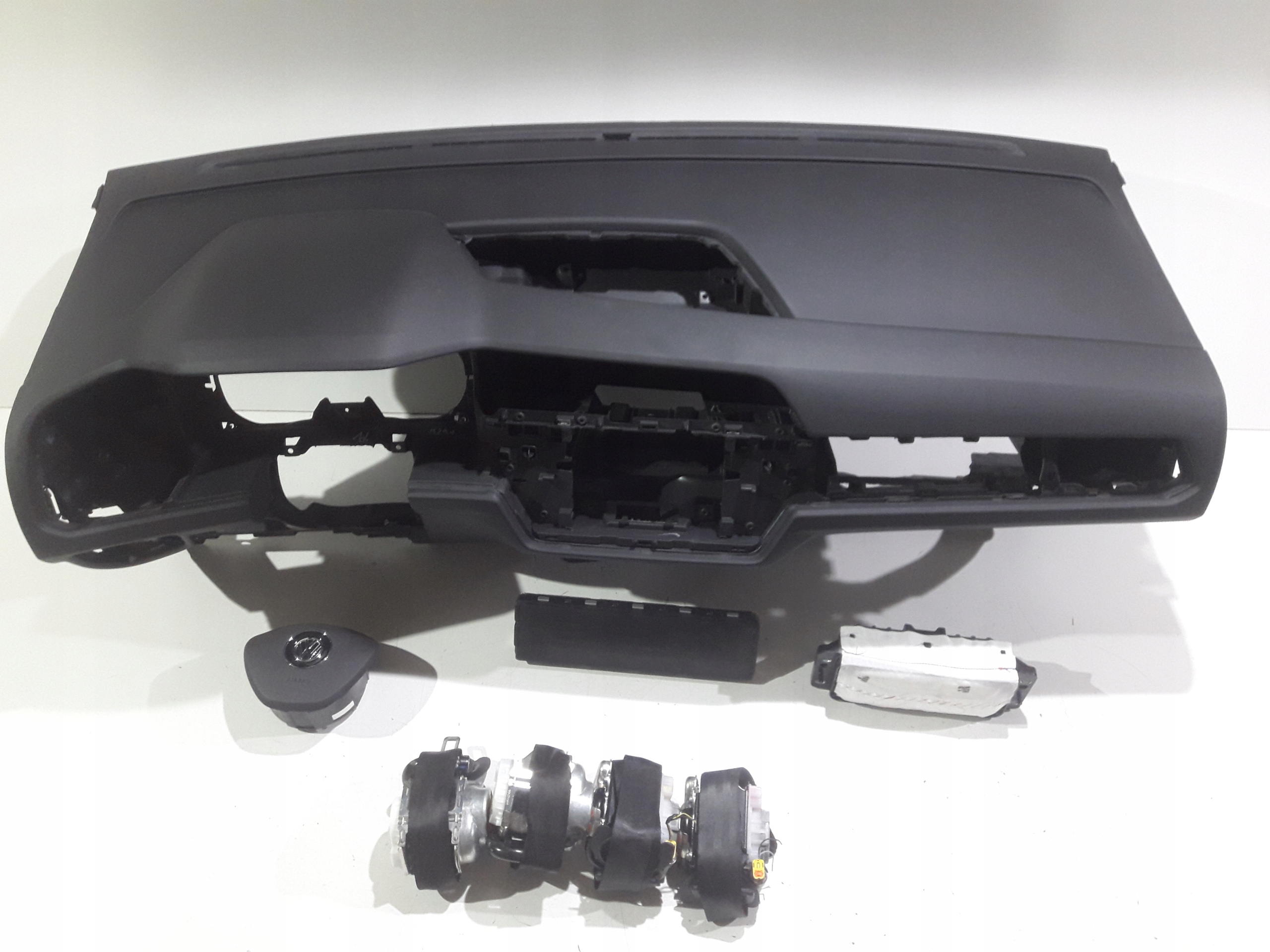 VW TOURAN 3 III ДОСКА КОНСОЛЬ ПОДУШКА БЕЗОПАСНОСТИ РЕМНИ