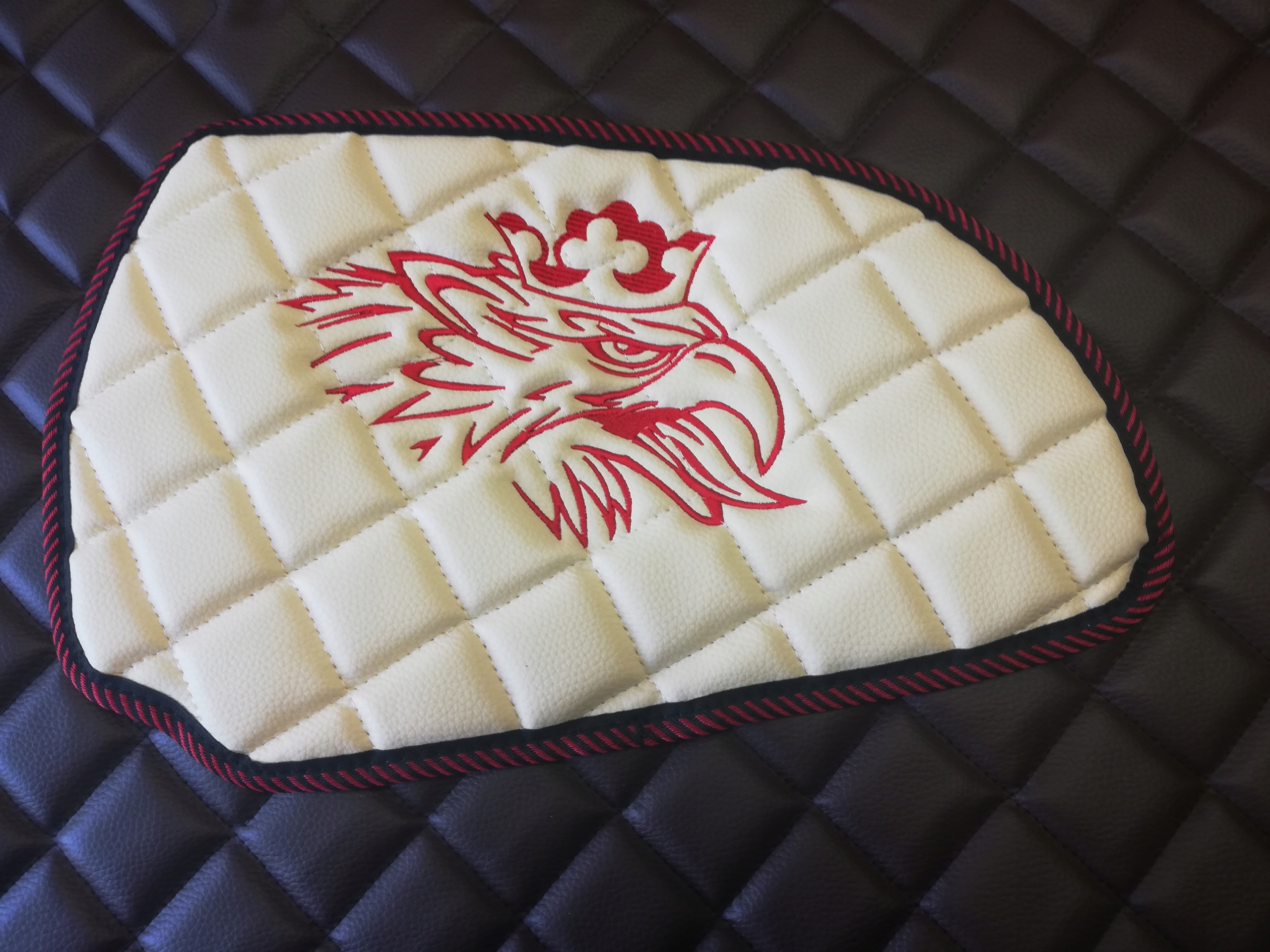 C8293fd24f9caa3cd1d6c5bca8db