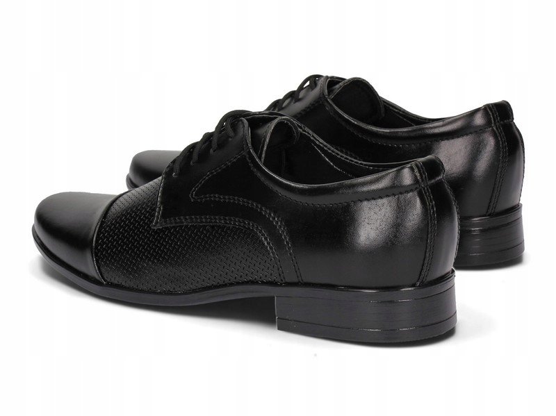 Buty Komunijne Chłopięce Półbuty Wizytowe Czarne Skóra 01K Rozmiar 34 Długość wkładki wew. 23.5 cm