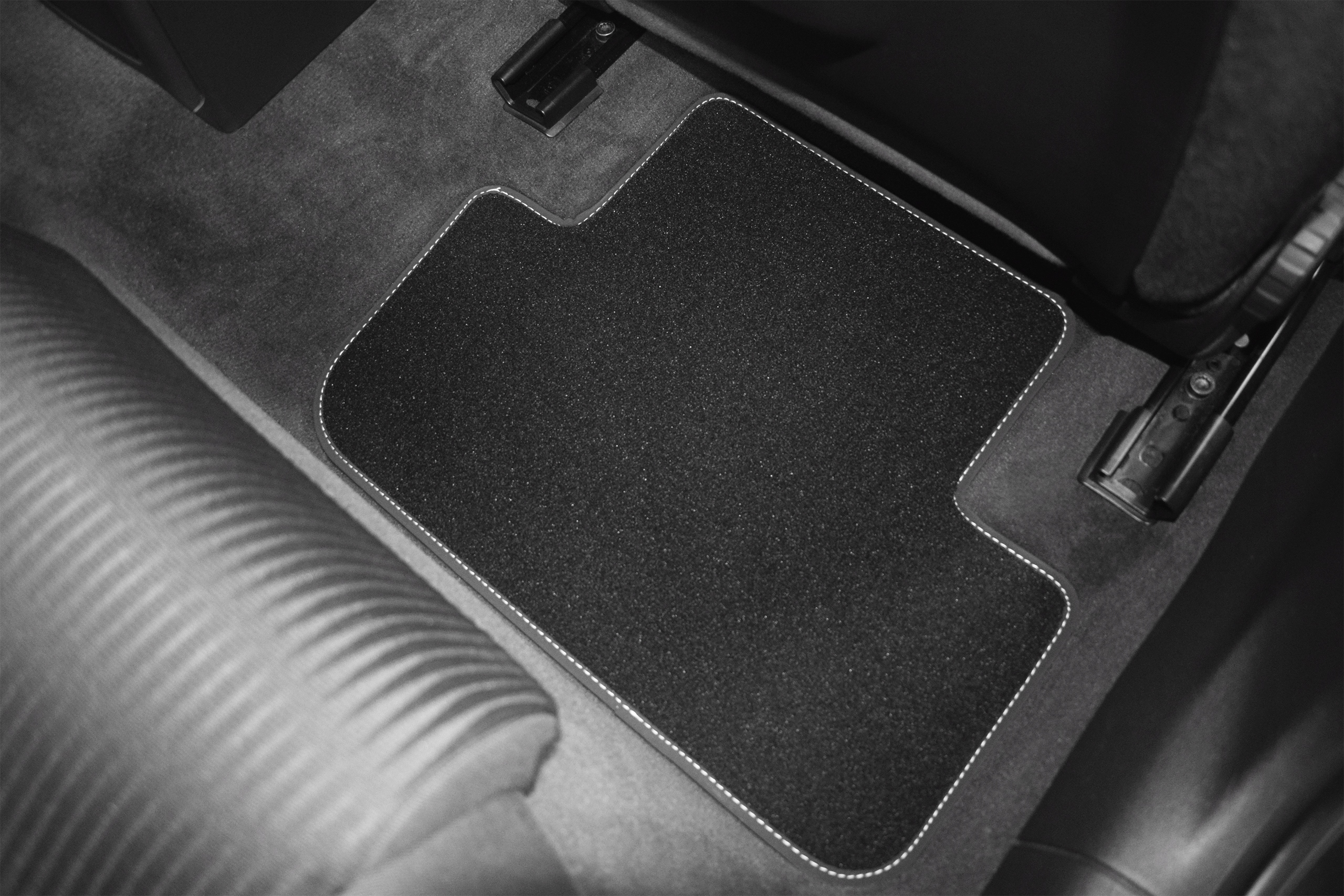 Dywaniki welurowe EXCLUSIVE do RENAULT LAGUNA II 2 EAN 5902578416267