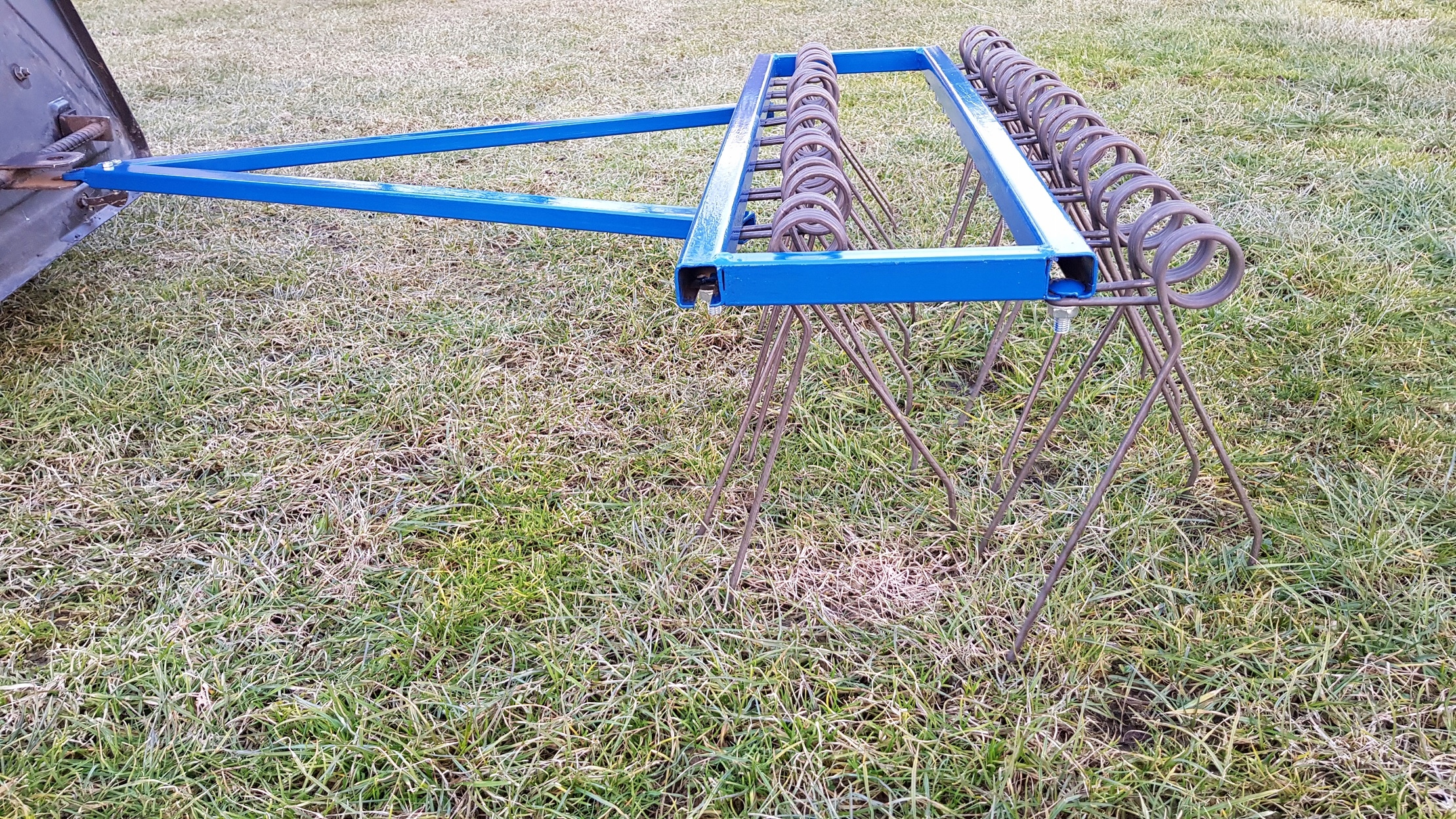 Wertykulator brony areator do traktorek kosiarka Seria koszacy-krzys