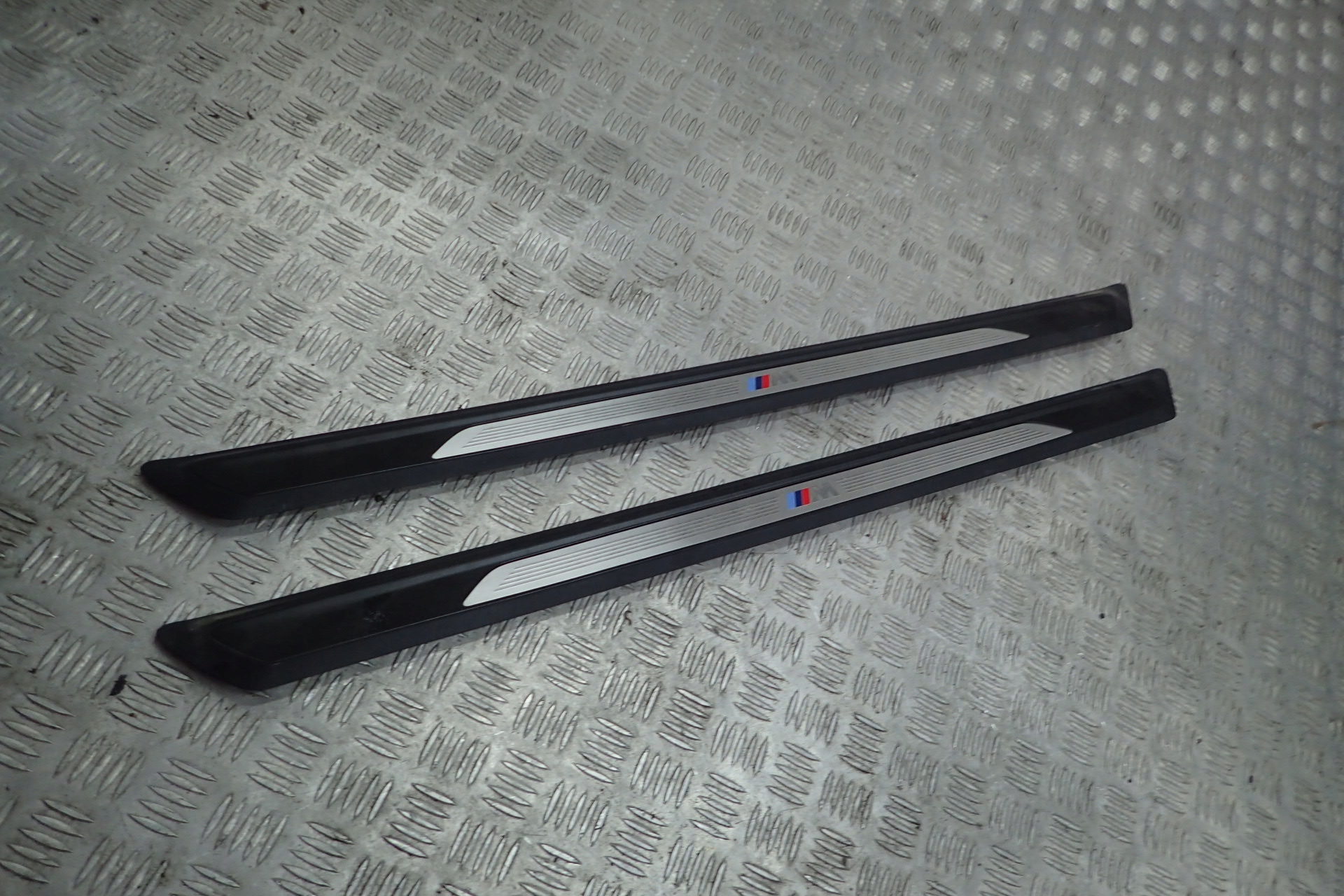 BMW M2 2 F87 M LISTWY PROGOWE NAKŁADKI OZDOBNE