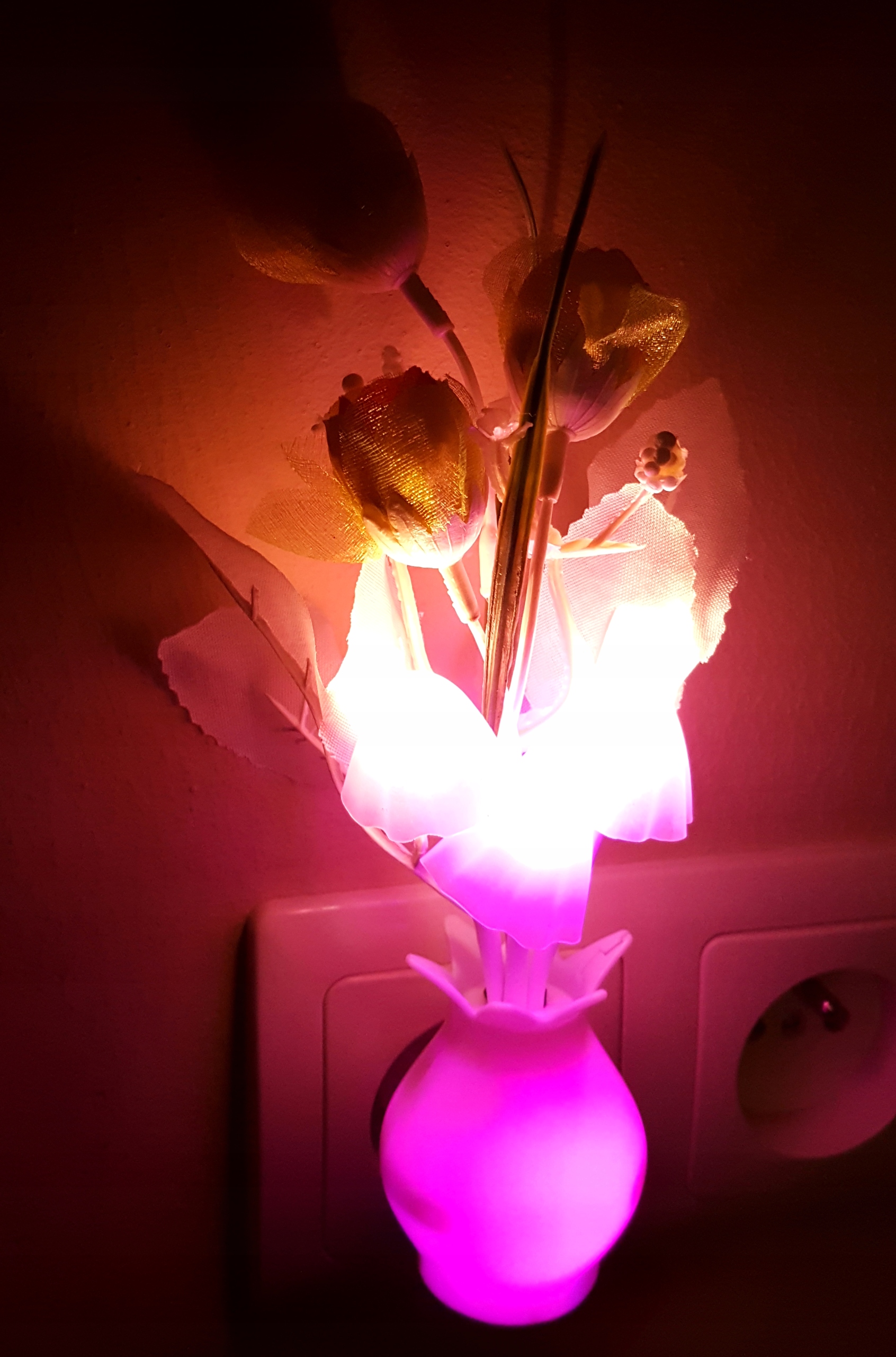 LAMPKA LED GRZYBKI ŻÓŁTE KWIATY czujnik zmierzchu Kod producenta P1954