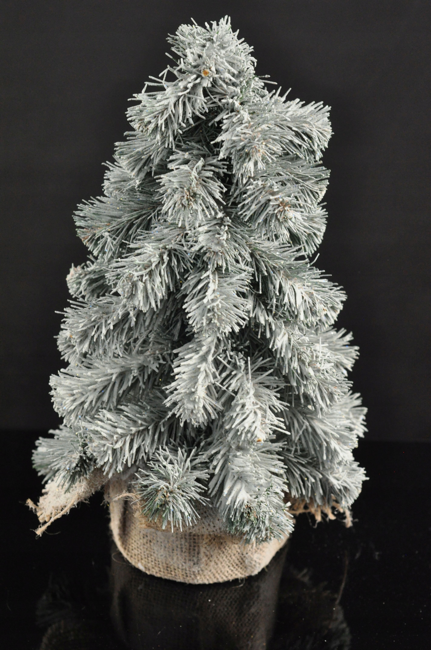 CHOINKA ŚWIERK SZRONIONA 30 CM Rodzaj choinki sztuczna