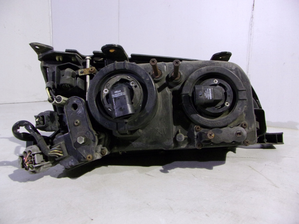 Lexus GS300 and 93-97' light left front front