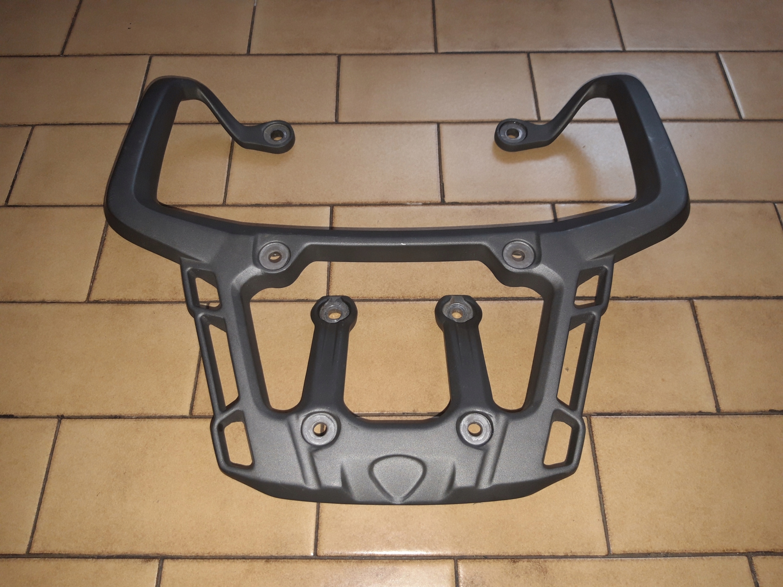 Triumph Tiger 1200 Explorer XCX центральная стойка