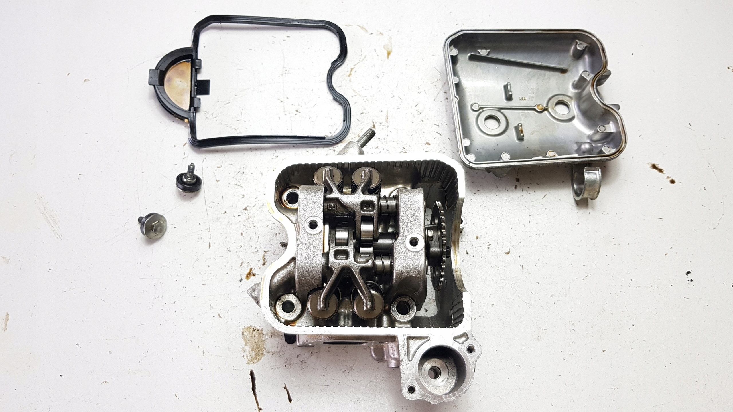 GLOWICA POKRYWA HONDA FORZA SH 300