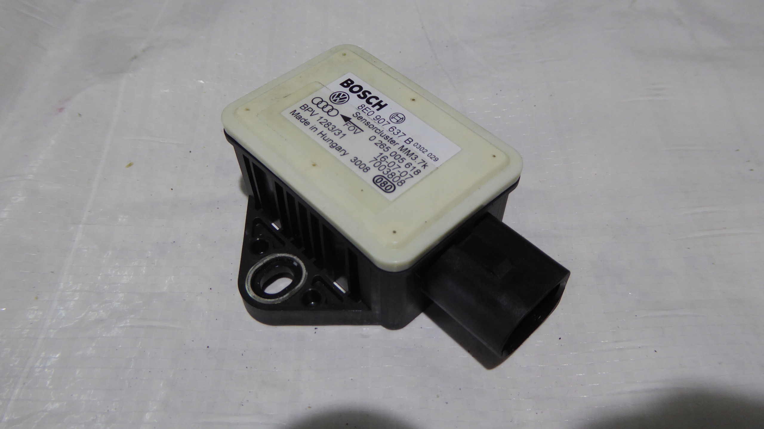 CZUJNIK MODUŁ ESP AUDI A6 C6 04-08 8E0907637B