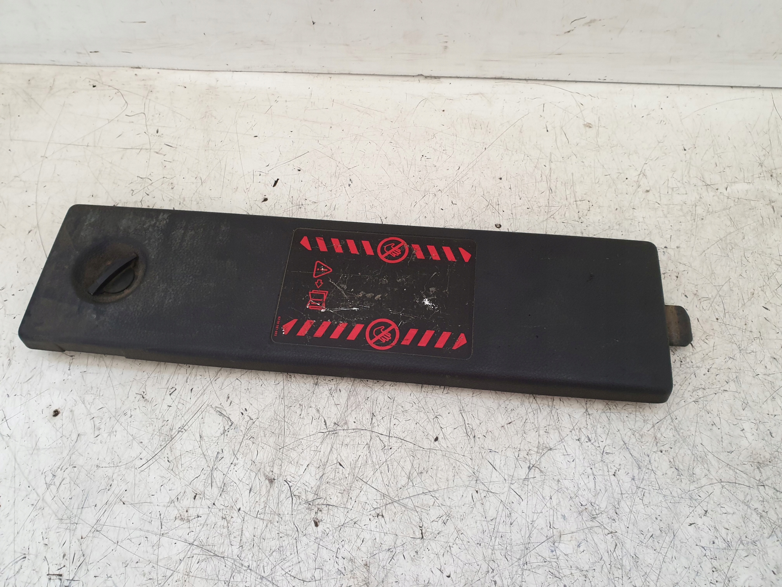 OSŁONA OBUDOWA BAGAŻNIKA RENAULT SCENIC II 04R EU