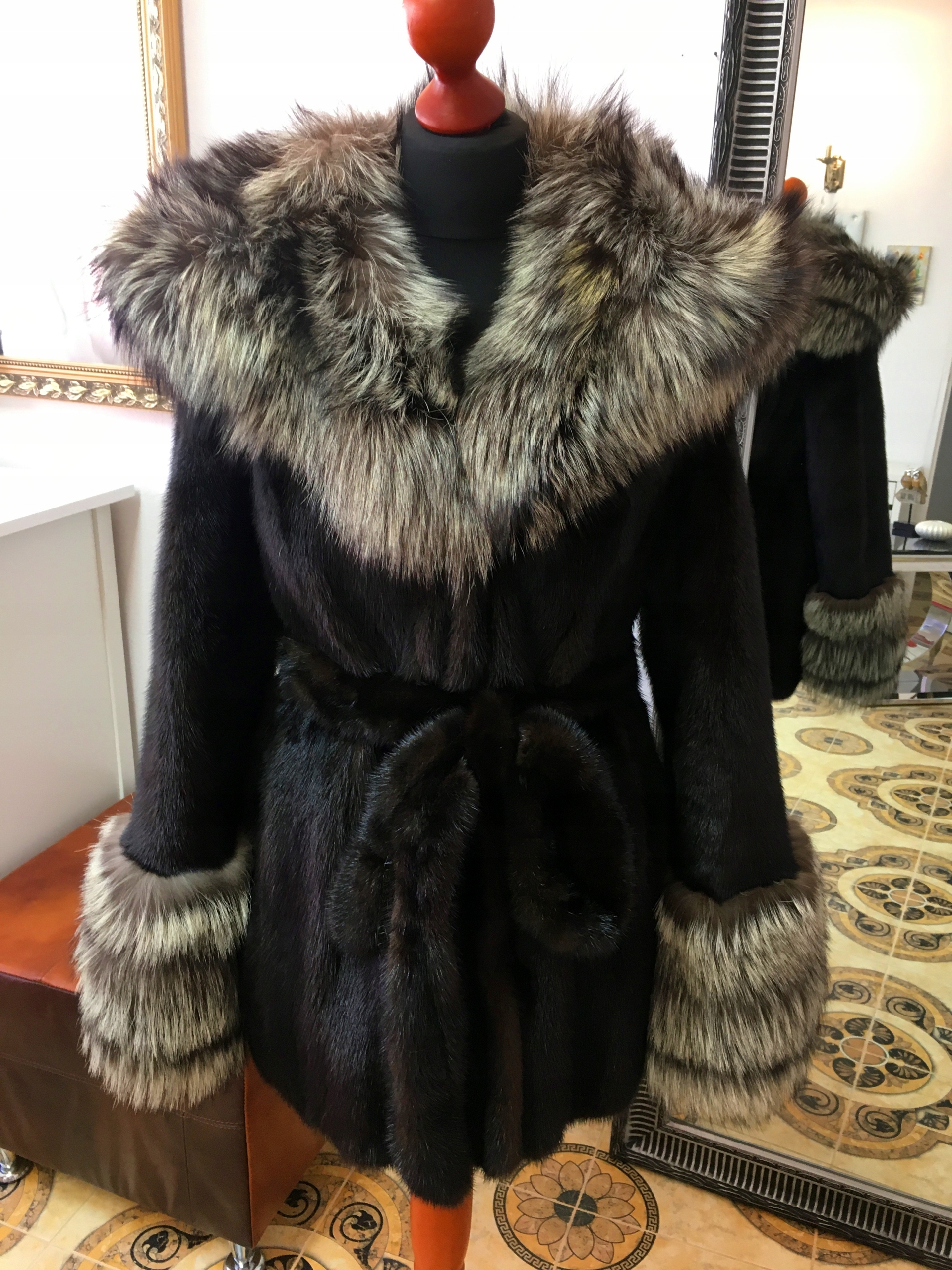 NATURALNE PRAWDZIWE FUTRO Z NOREK- LIS 40-L 42-XL Rękaw długi rękaw