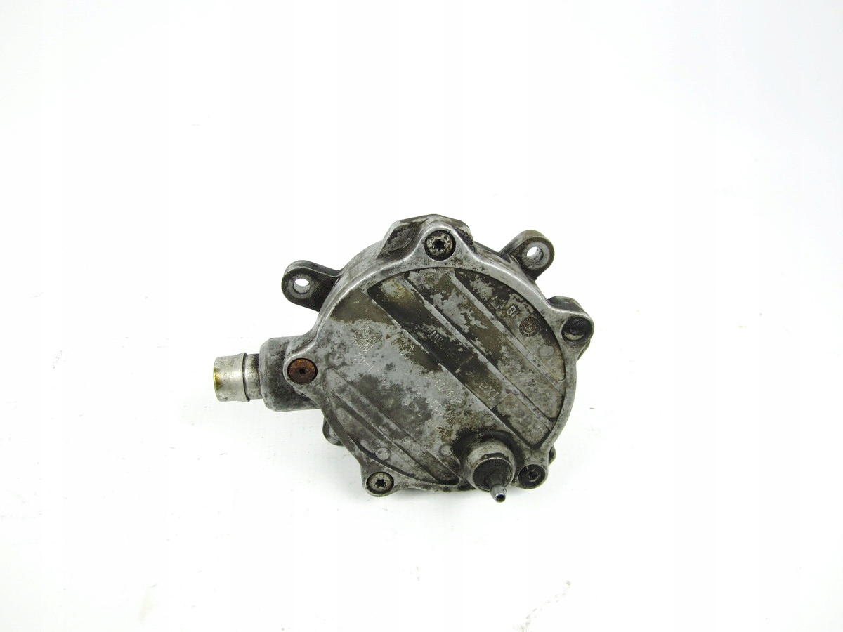 7635658 - Вакуумный насос BMW F01 F02 760 6.0 V12 7578951