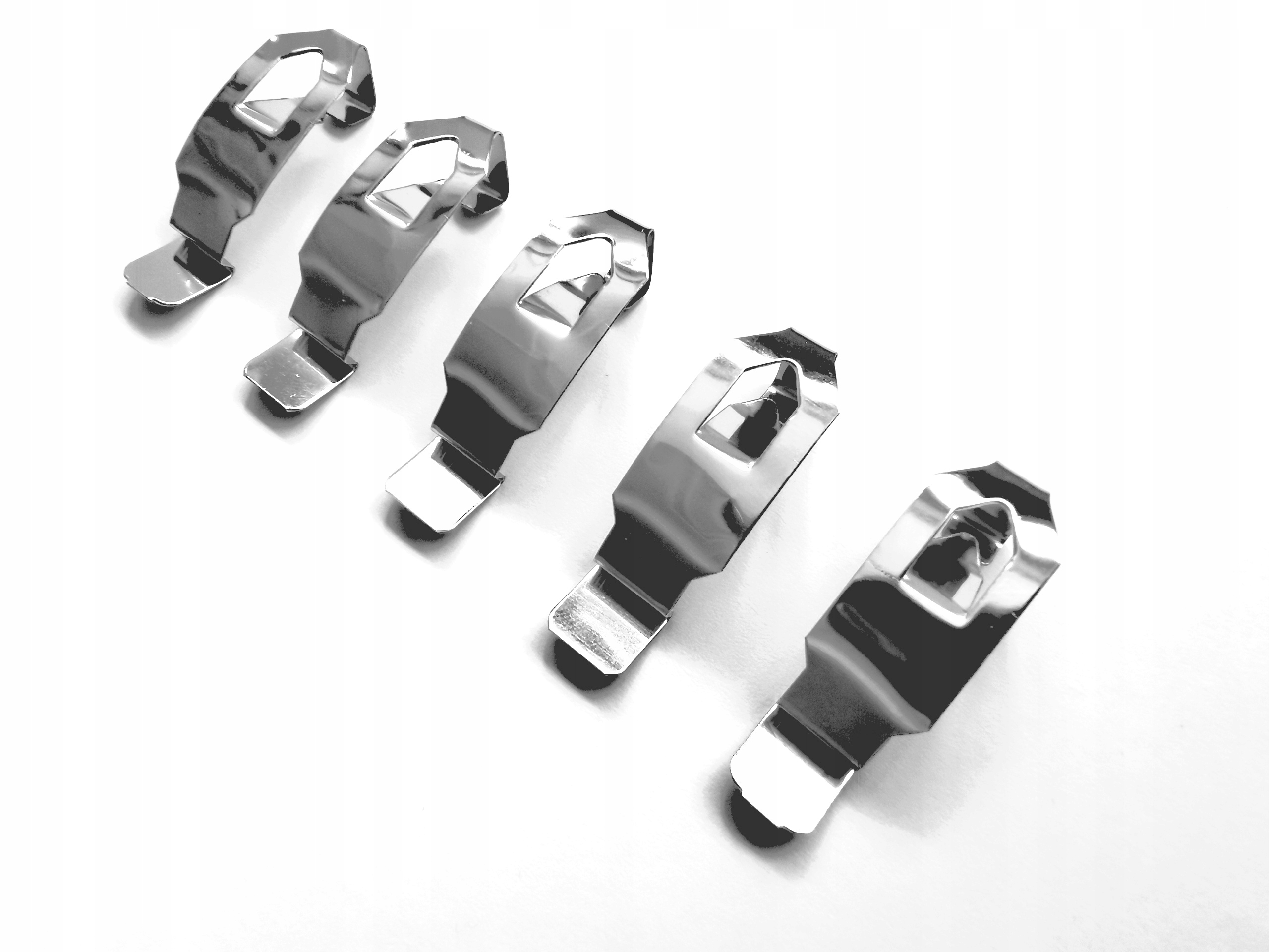 

klipsy/uchwyty mocujące do antyram 1 kpl.= 10 szt.