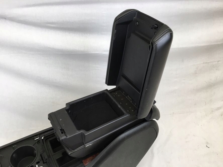 Chevrolet TRAVERSE 13-17 - тунель середина