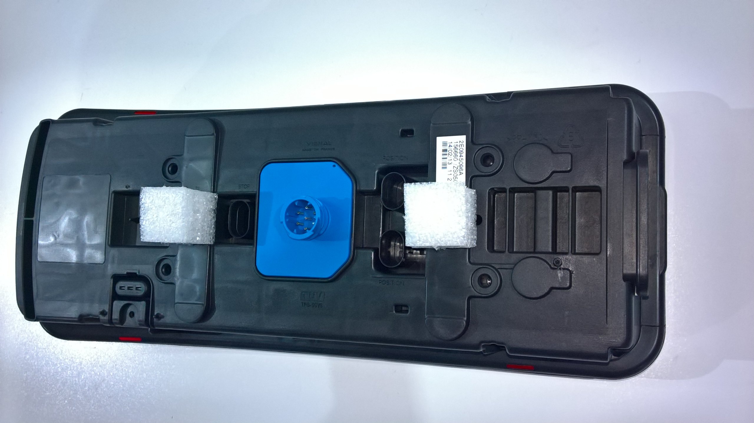 SPRINTER W906 PRYCZA VW CRAFTER DOKA VIGNAL PRAWA 9068200564 A9068200564 Typ samochodu Samochody dostawcze