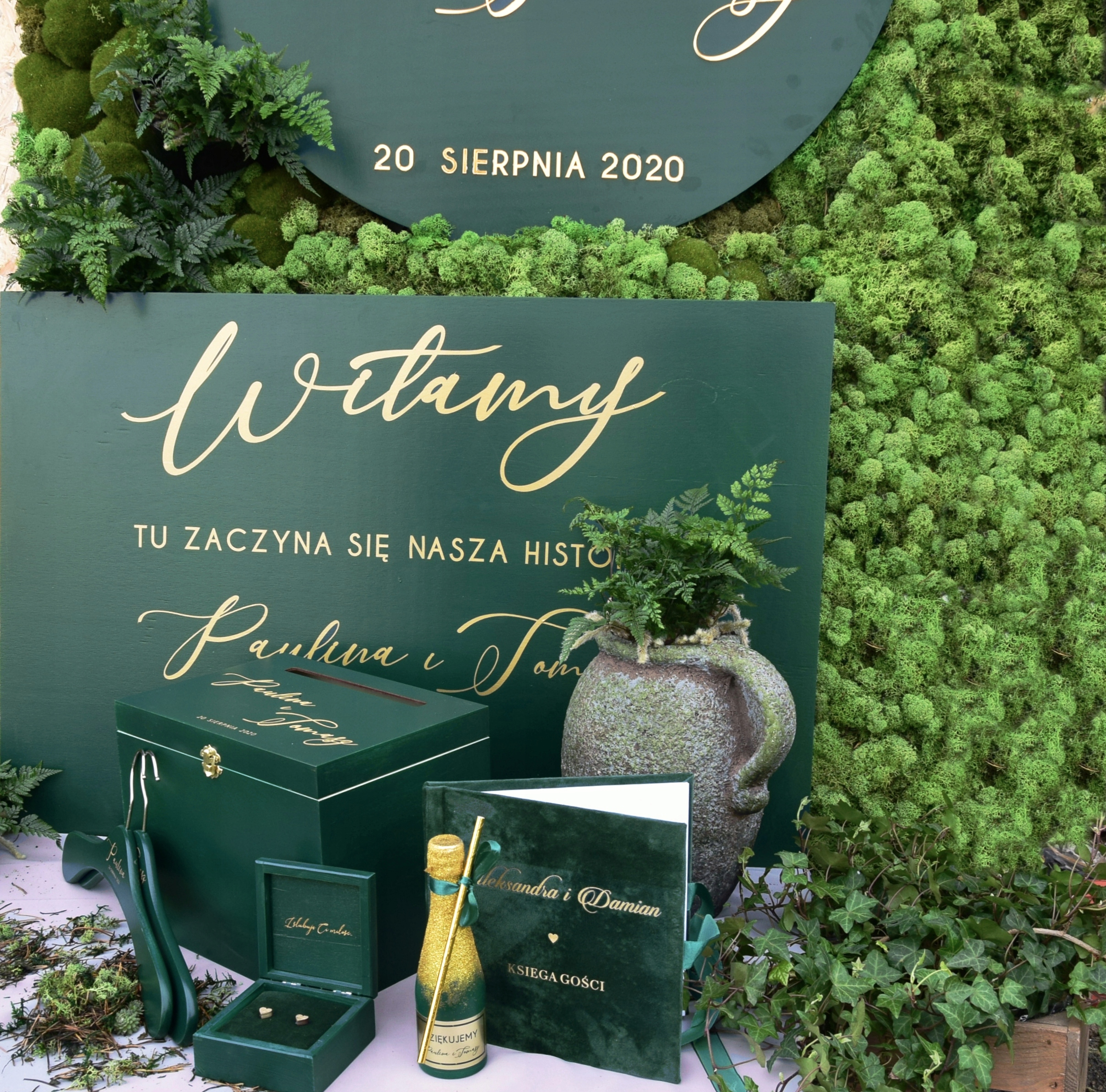 BUTELKOWA ZIELEŃ Ślubne pudełko na obrączki z grawerem – personalizacja Płeć kobieta