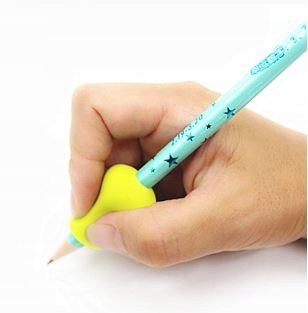 NAKŁADKA KORYGUJĄCA PISANIE NA DŁUGOPIS/OŁÓWEK Kod producenta 12