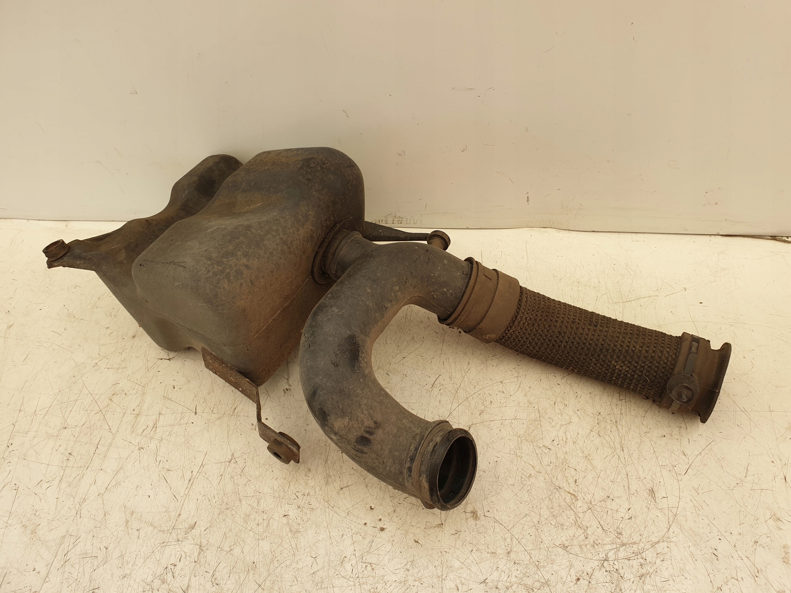 REZONATOR POWIETRZA DAEWOO LANOS 1.6 EU INNE