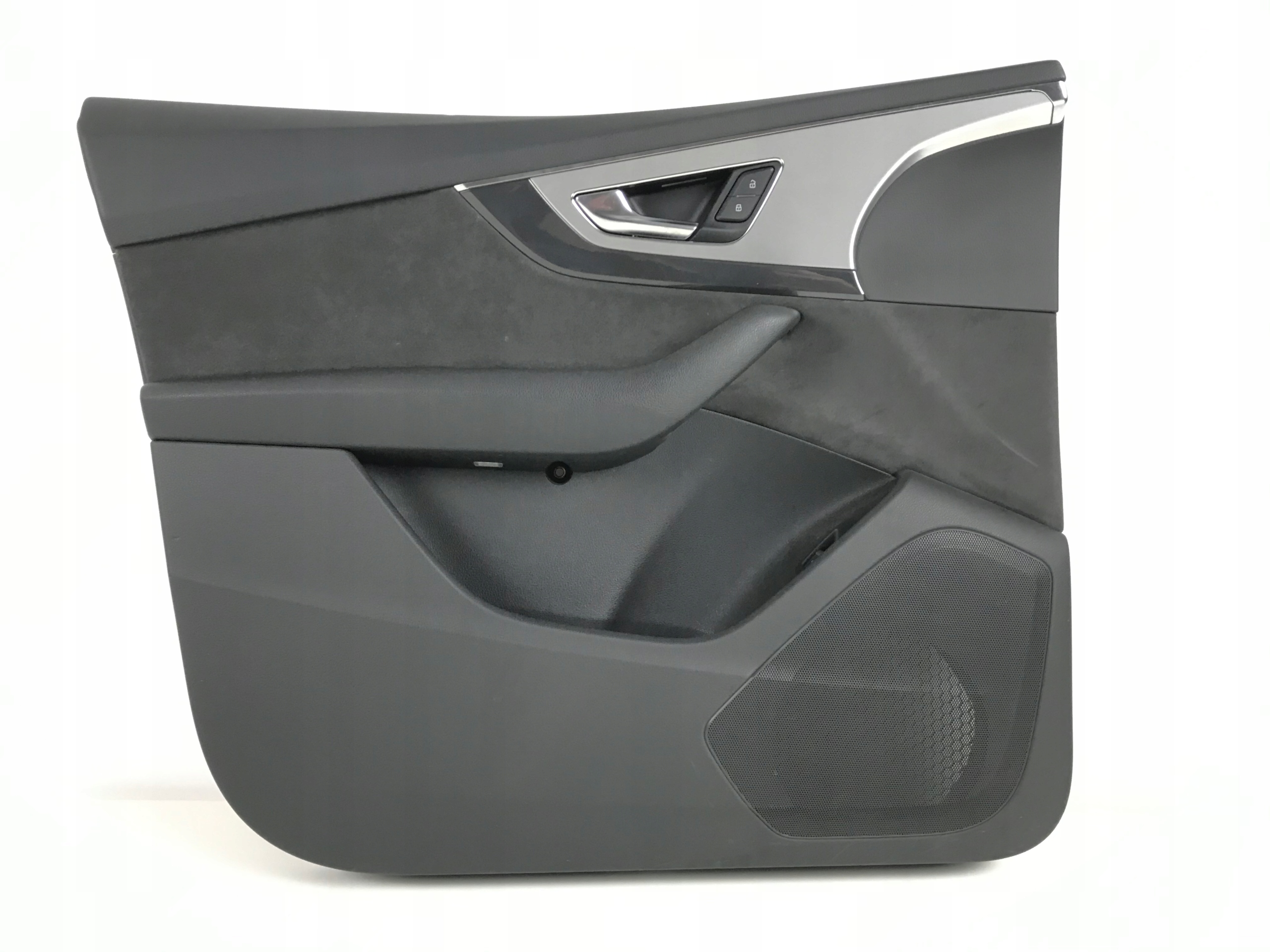 TAPICERKA BOCZEK DRZWI PRZÓD AUDI Q7 SQ7 4M1867105