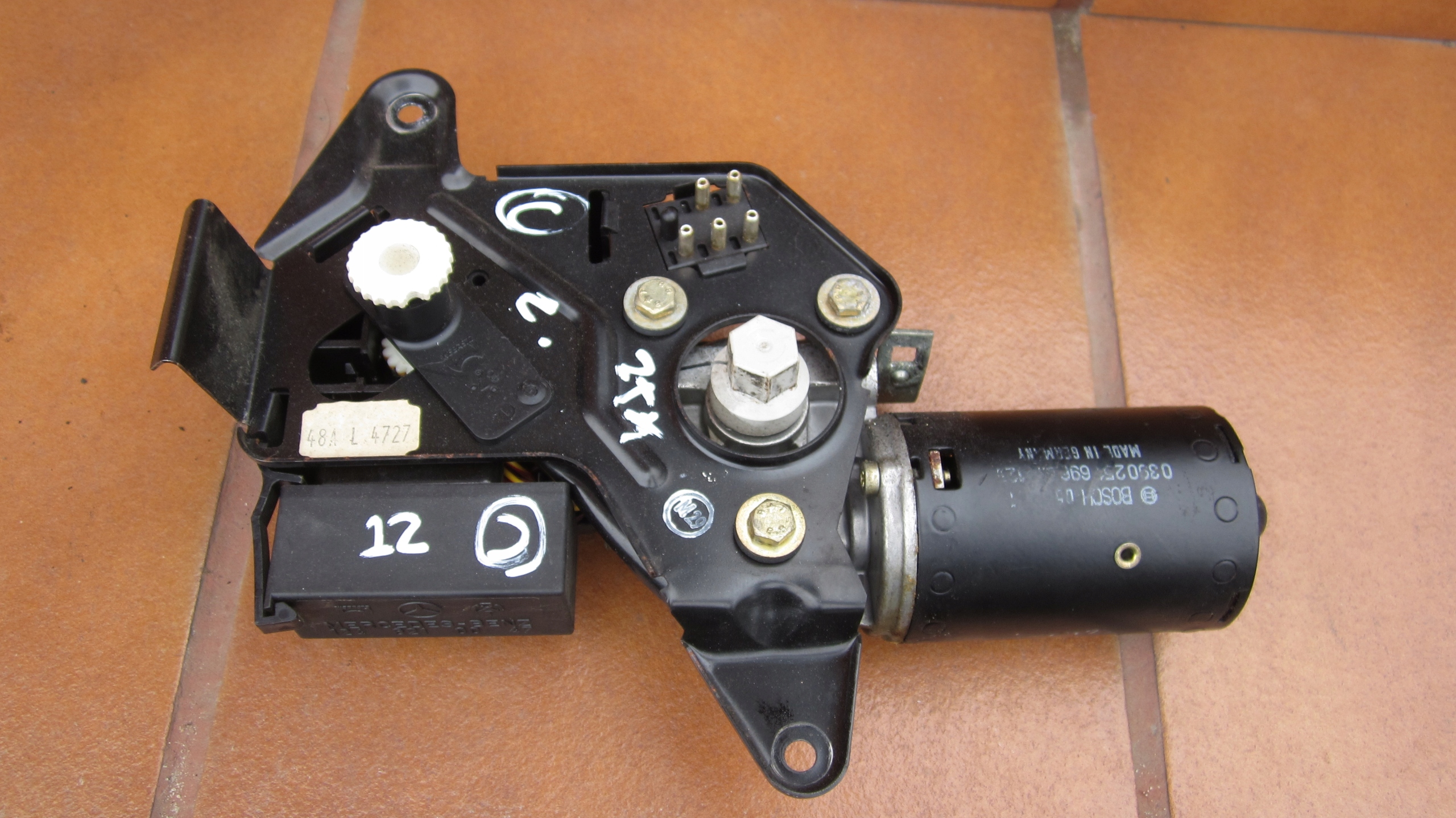 MERCEDES W124 C COUPE мотор люк мотор