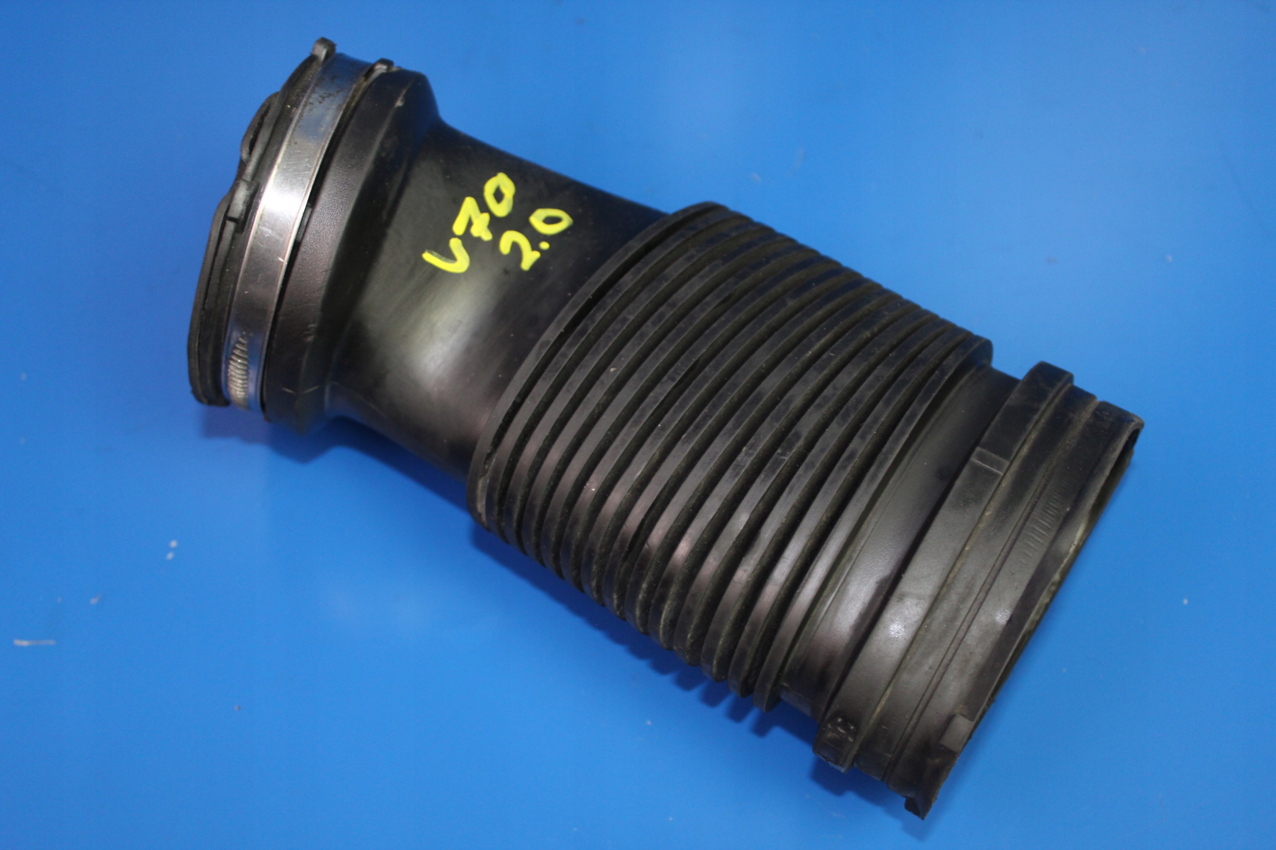 Гофра шланг забора воздуха 2114. Гофра инжектора. Гофра инжектора. Гофра инжектора ваз 1111. Гофра шланг забора воздуха 2114.