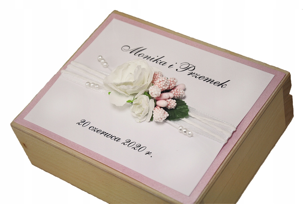 

Pudełko Na Obrączki - Wzory Imiona Personalizacja