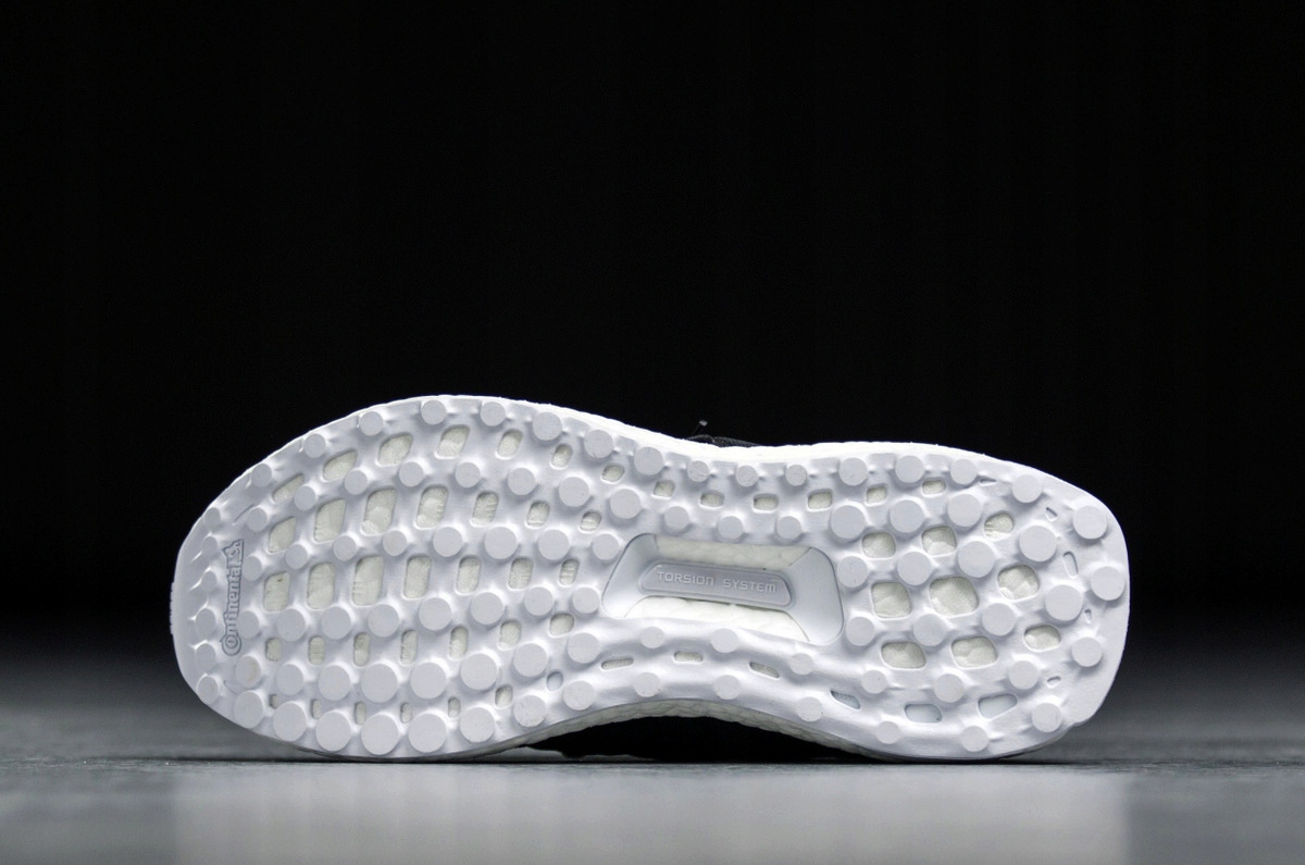 ADIDAS ULTRABOOST Model ADIDAS PARLEY ULTRABOOST PRIMEKNIT DEEP OCEAN BLUE