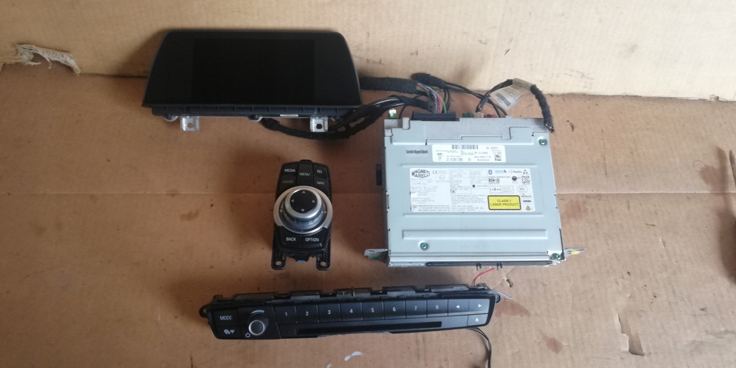 BMW 3 F30 F31 радио навигация 9381299 дисплей