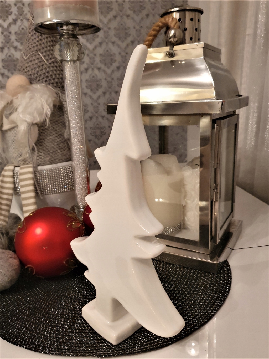 OZDOBA ŚWIĄTECZNA CHOINKA DESIGN PŁASKA - mniejsza Szerokość produktu 17 cm