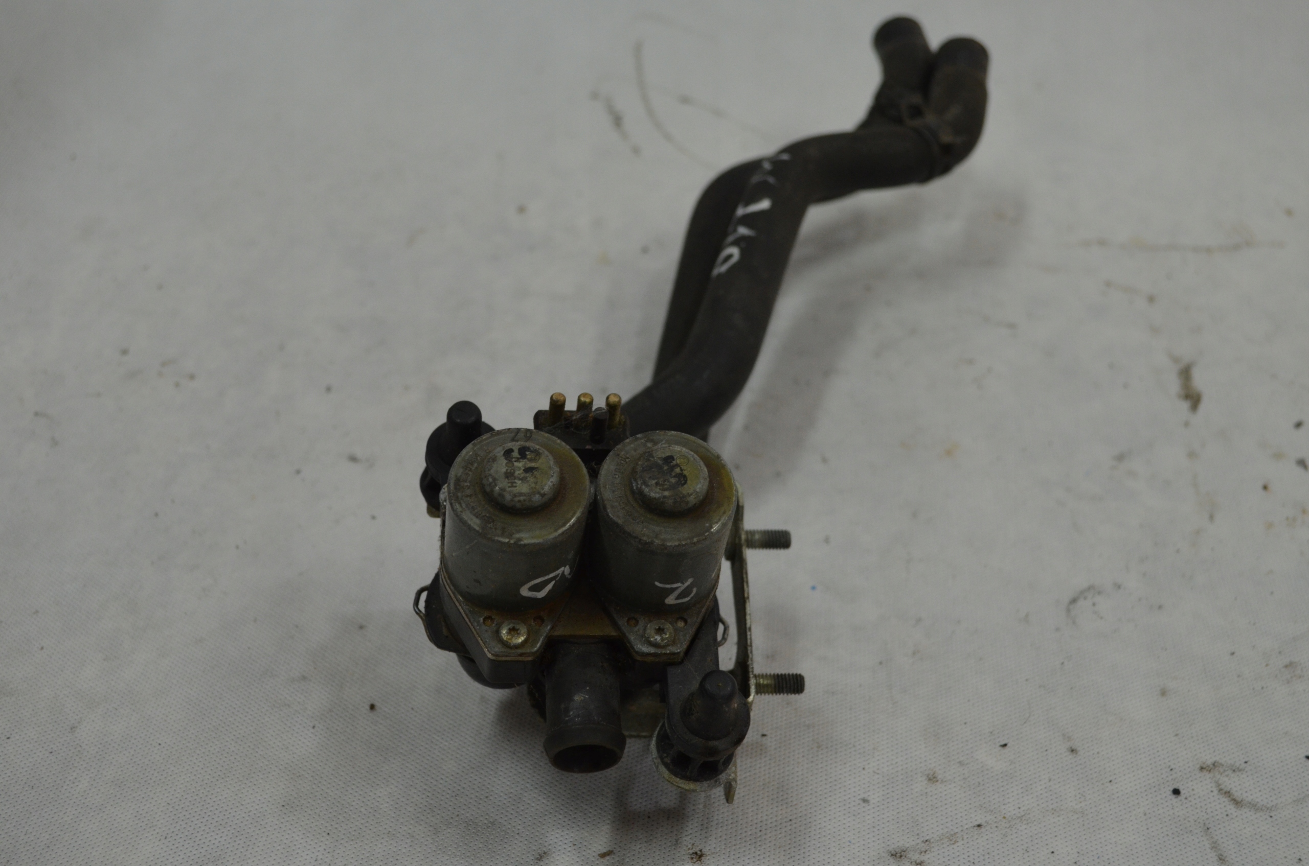 MERCEDES W210 2.2D POMPA POMPKA OBIEGU WODY