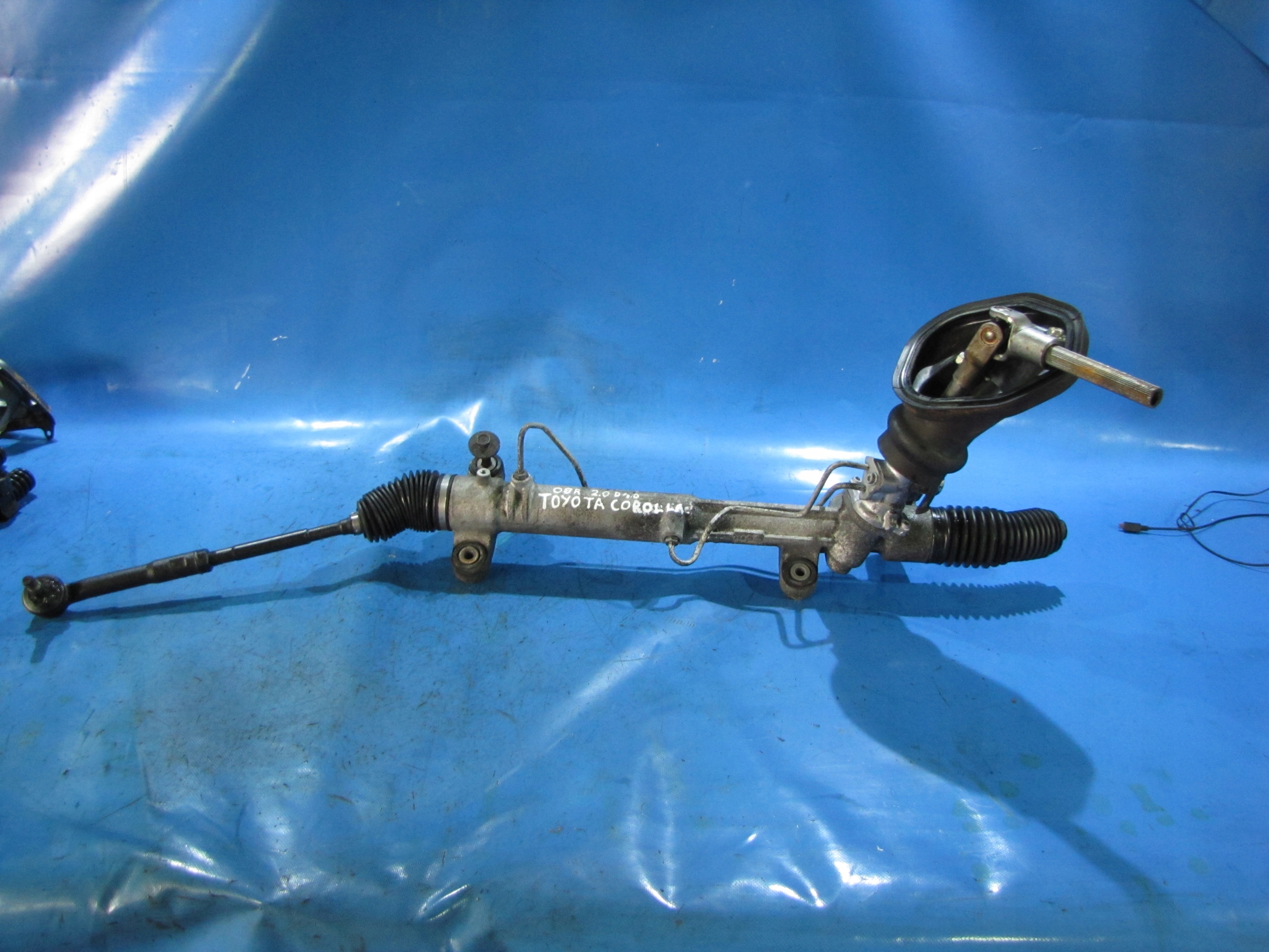 рулевая рейка COROLLA VERSO 2.2 D4D