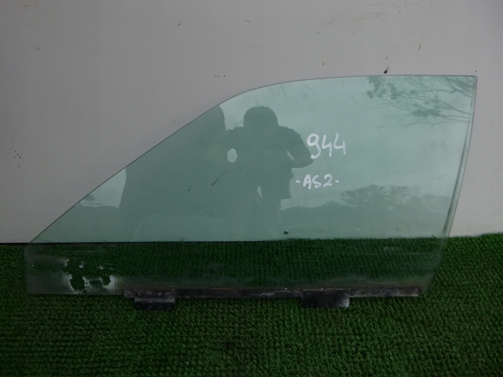 PORSCHE 944 75-91 window door front left front