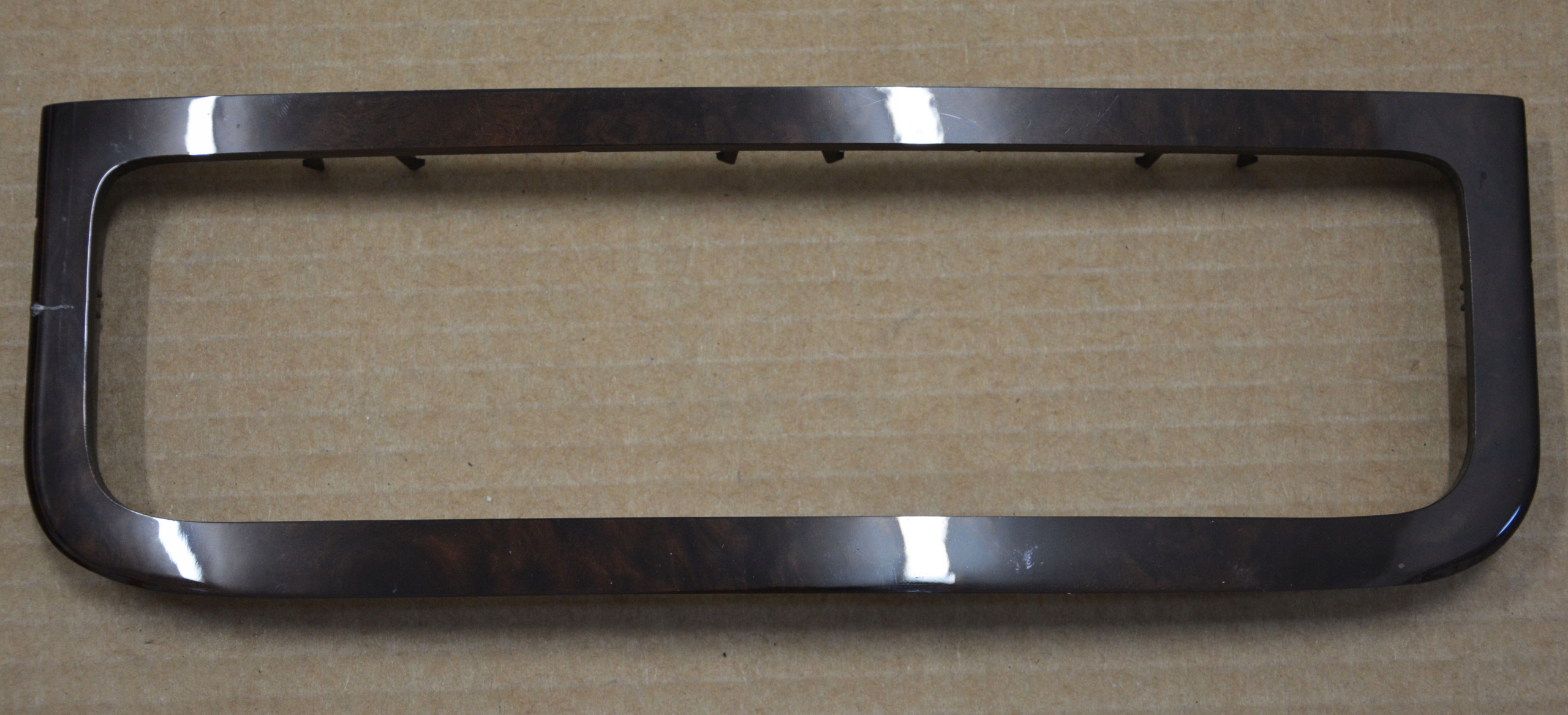 7P1863100C VW TOUAREG 7P DEKOR RAMKA PANELU KLIMY