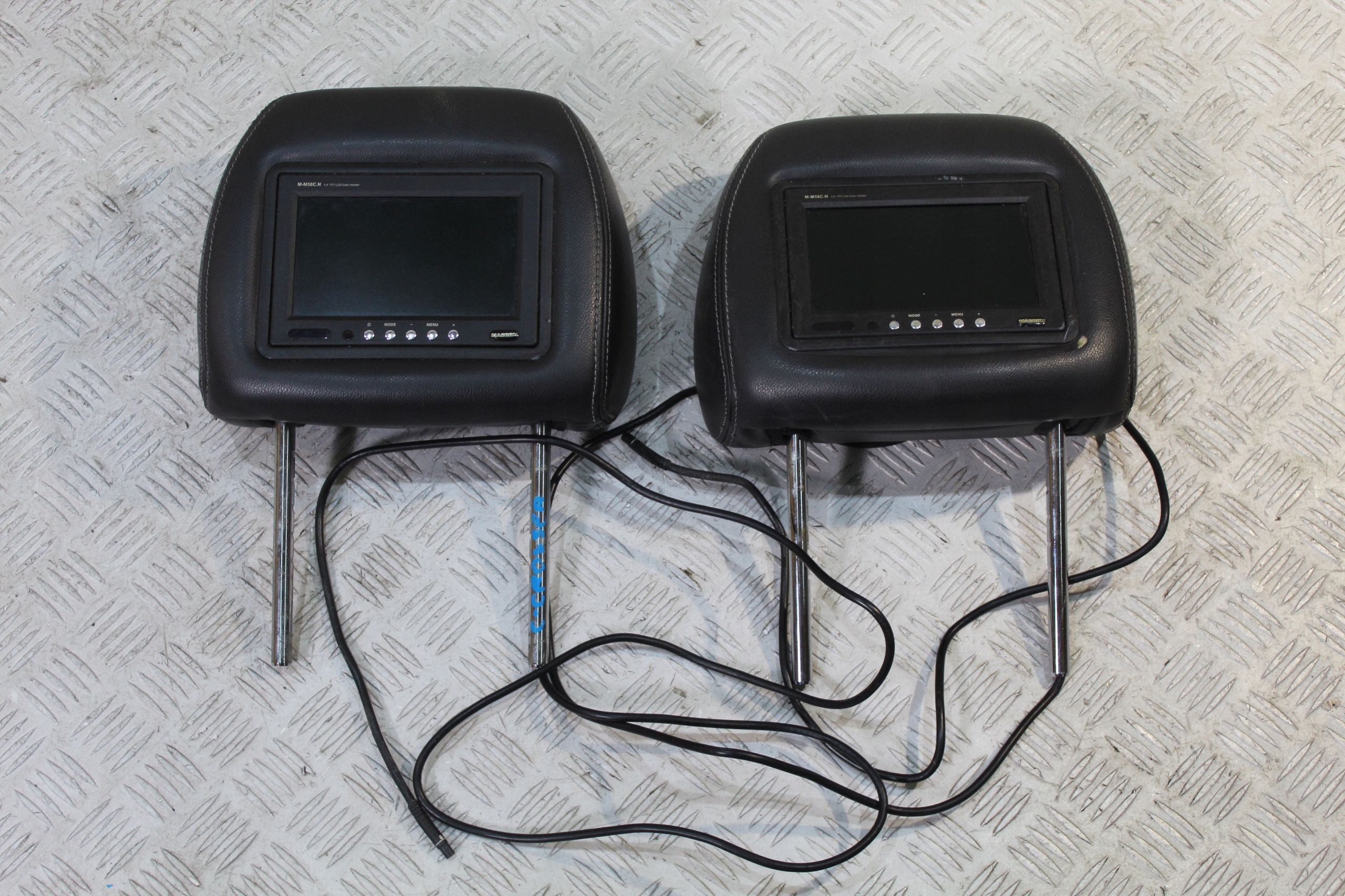 ZAGŁÓWKI WYŚWIETLACZ LCD C-CROSSER 2014