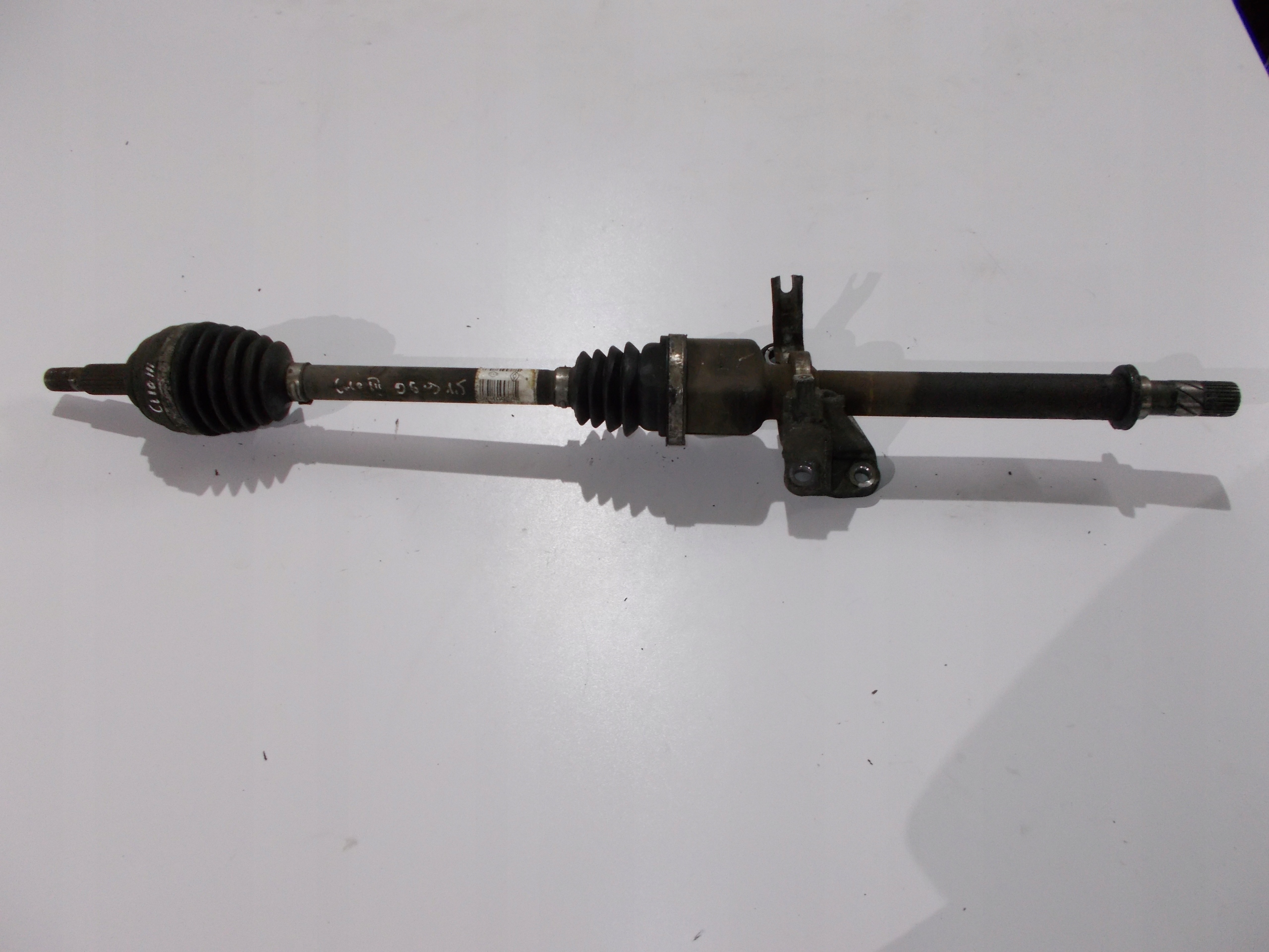 RENAULT CLIO III 1.5 DCI semi-axis right