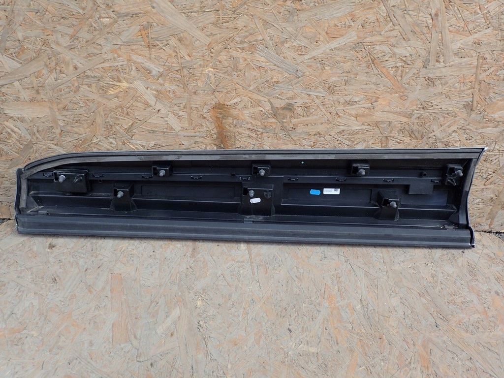 moulding for door right front AUDI Q7 4M 4M0853960B