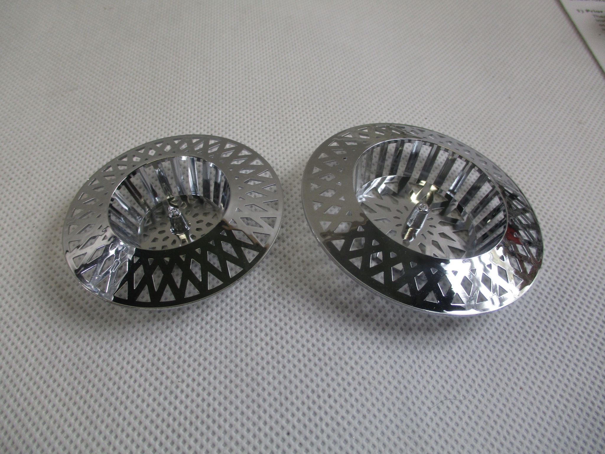 Sitko do zlewu umywalki plastikowe srebrne 2 szt!