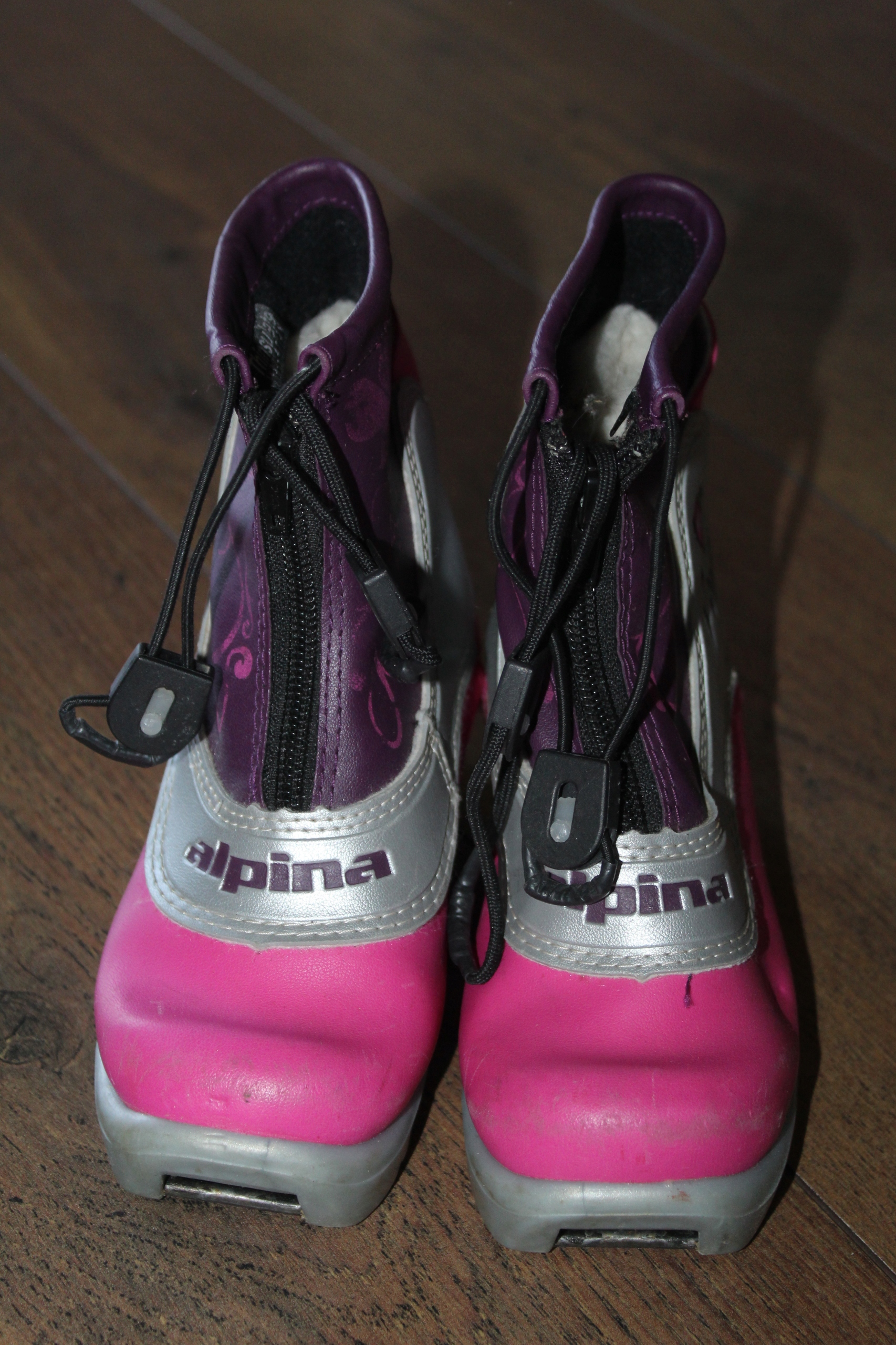 ALPINA - FROST - ROZ.29/18,5CM - NNN Marka Alpina