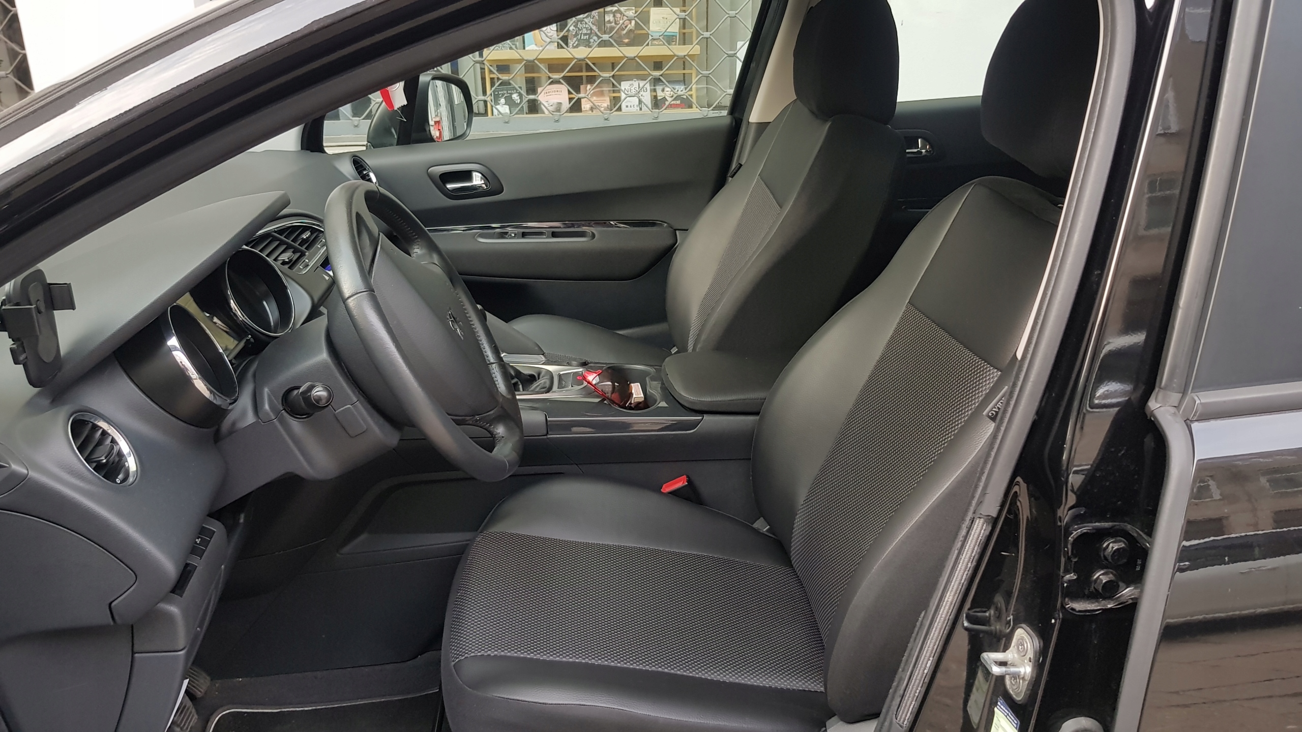 POKROWCE JEEP CHEROKEE GRAND LIBERTY ECOSKÓRA Typ pokrowiec