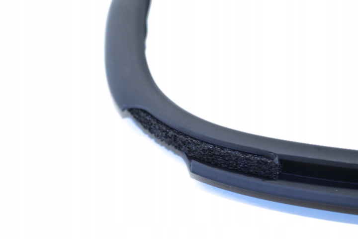 NOWA USZCZELKA SZYBY PRZEDNIEJ CZOŁOWEJ BMW 3 E46 Typ samochodu Samochody osobowe