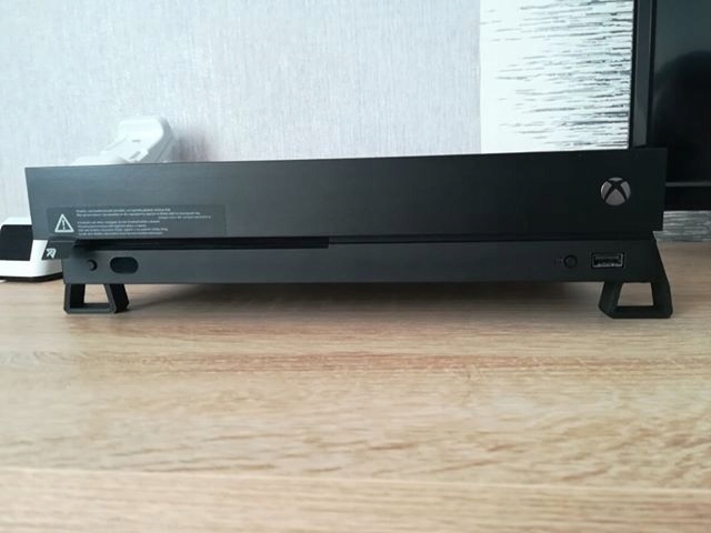 Xbox One X nóżki , chłodzenie Microsoft Xbox One X Kolor czarny