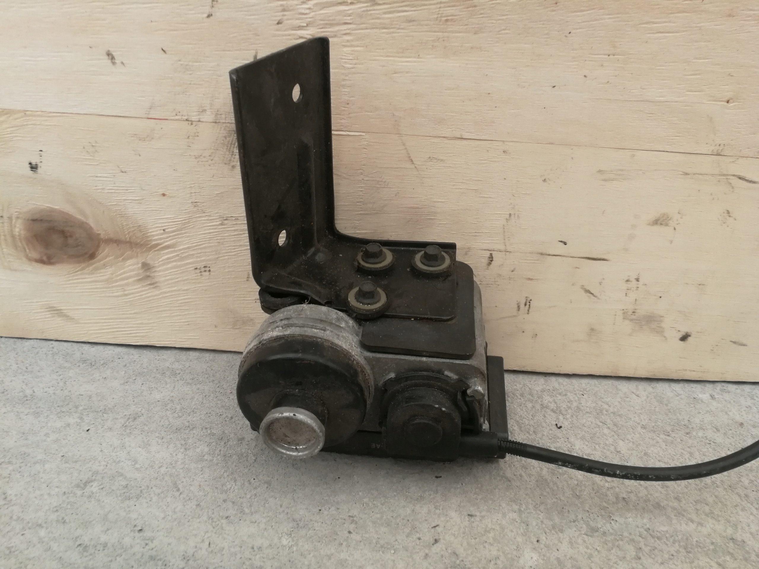 TEMPOMAT GAZU FORD MUSTANG IV XR3F-9C734-AE